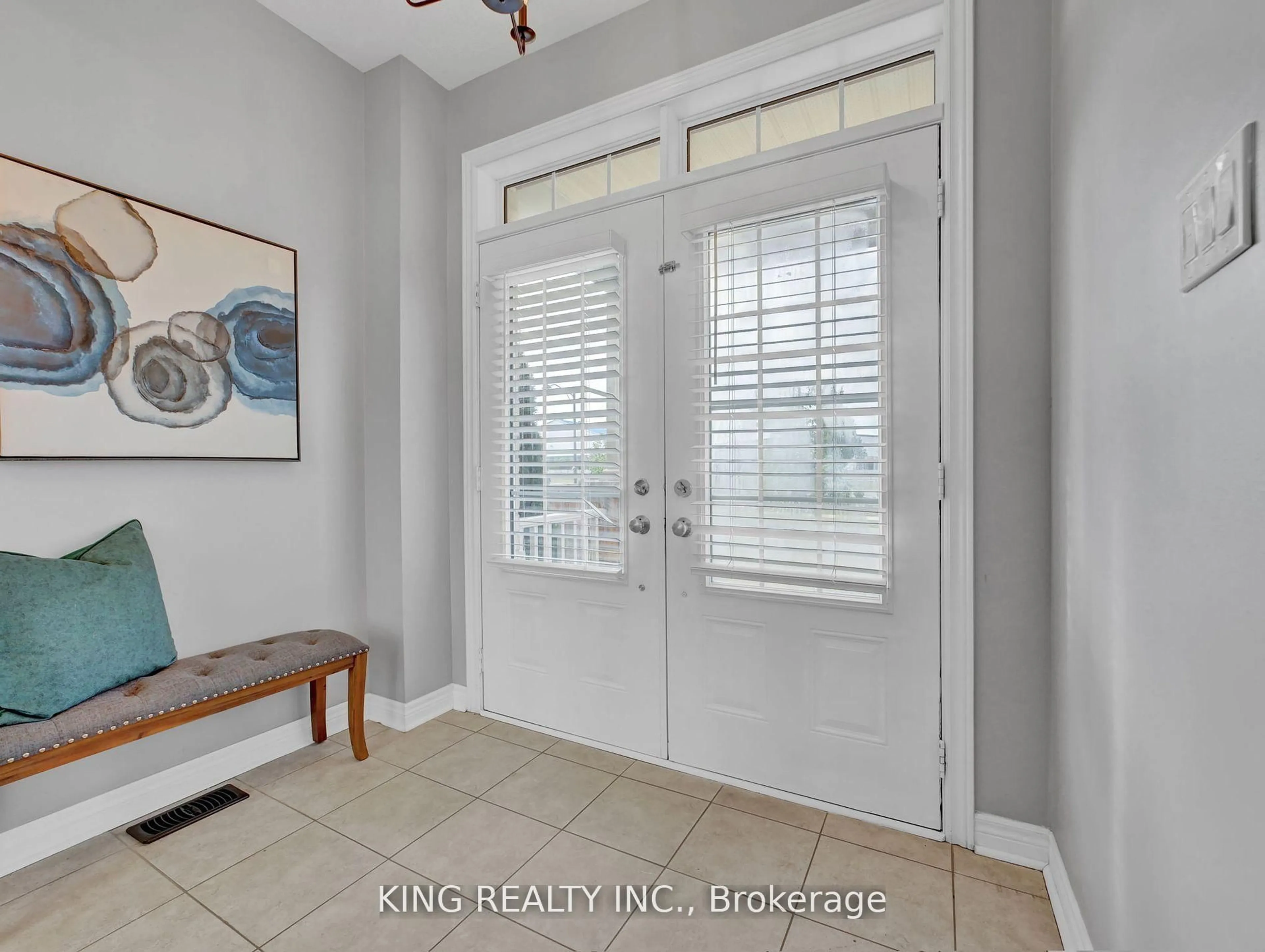 Indoor entryway for 15 Hartley Ave, Brant Ontario N3L 0G9