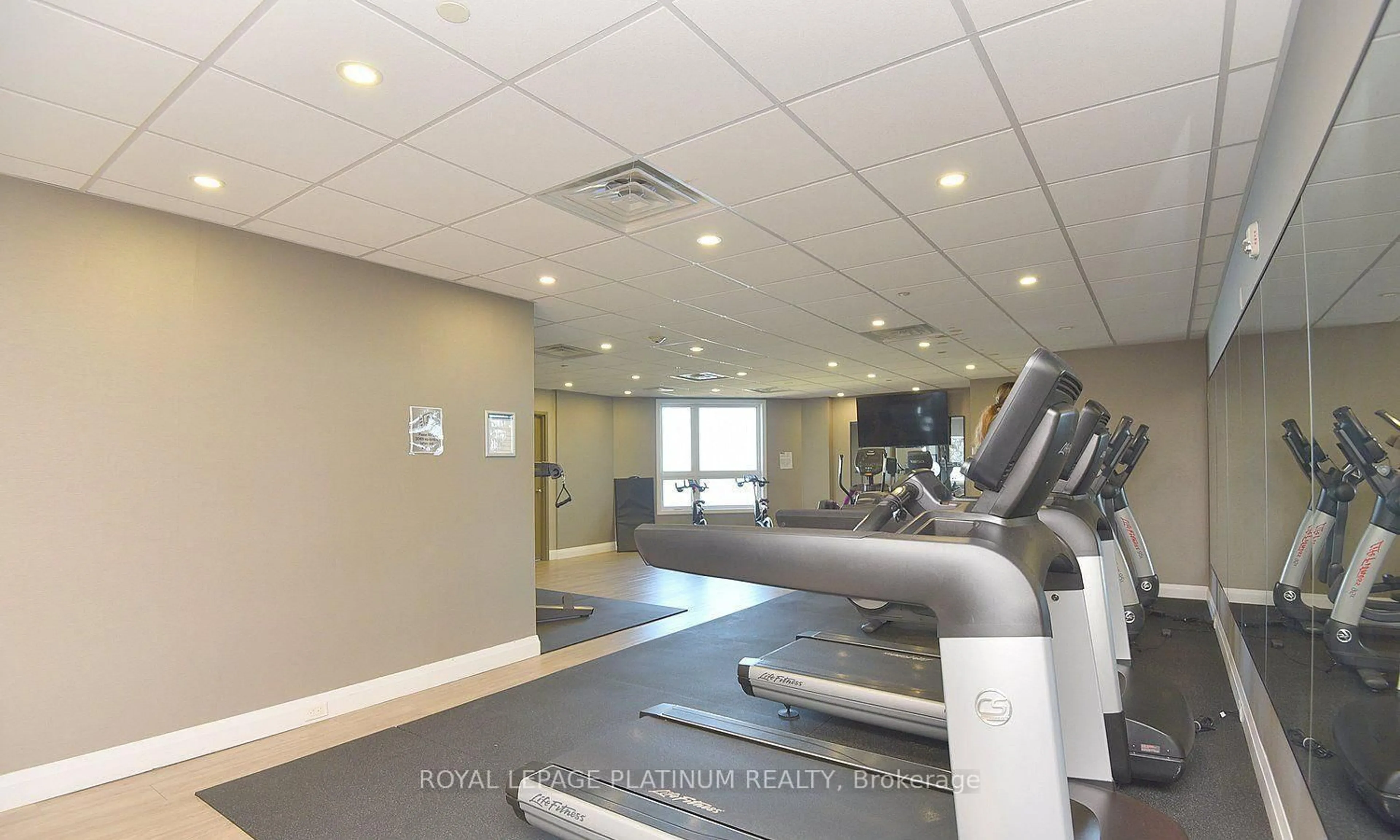 Gym or fitness room for 125 Shoreview Pl #233, Hamilton Ontario L8E 0K3