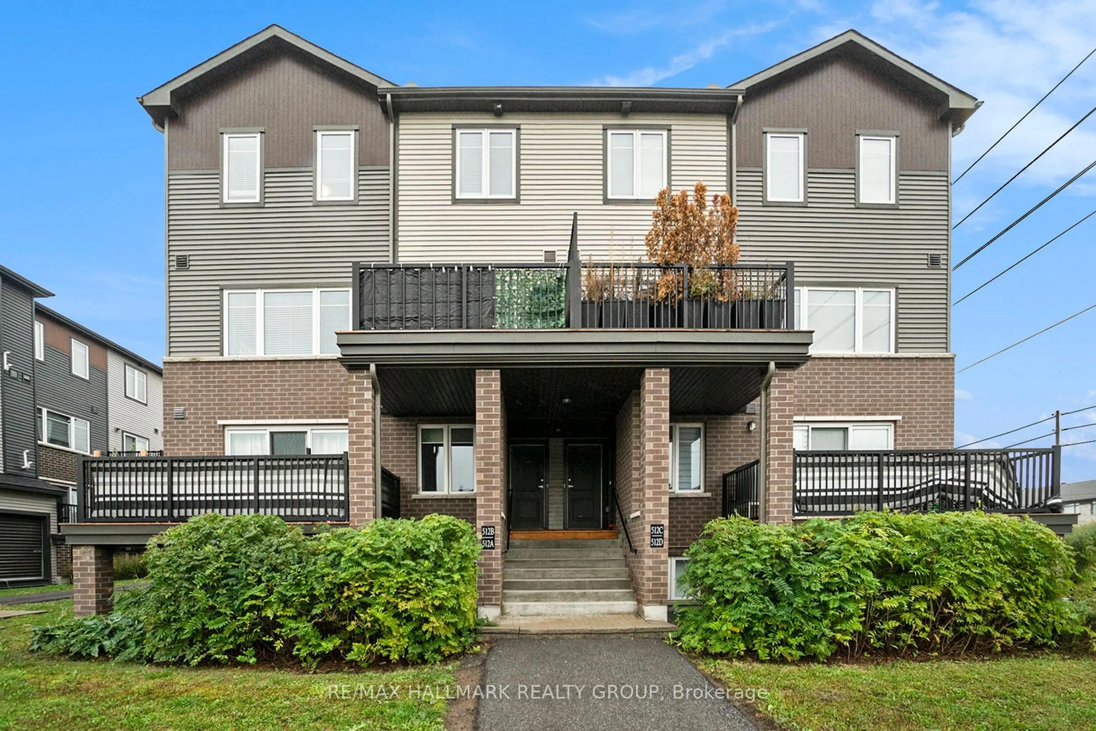 Patio, unknown for 512 Decoeur Dr #B, Ottawa Ontario K4A 5H5