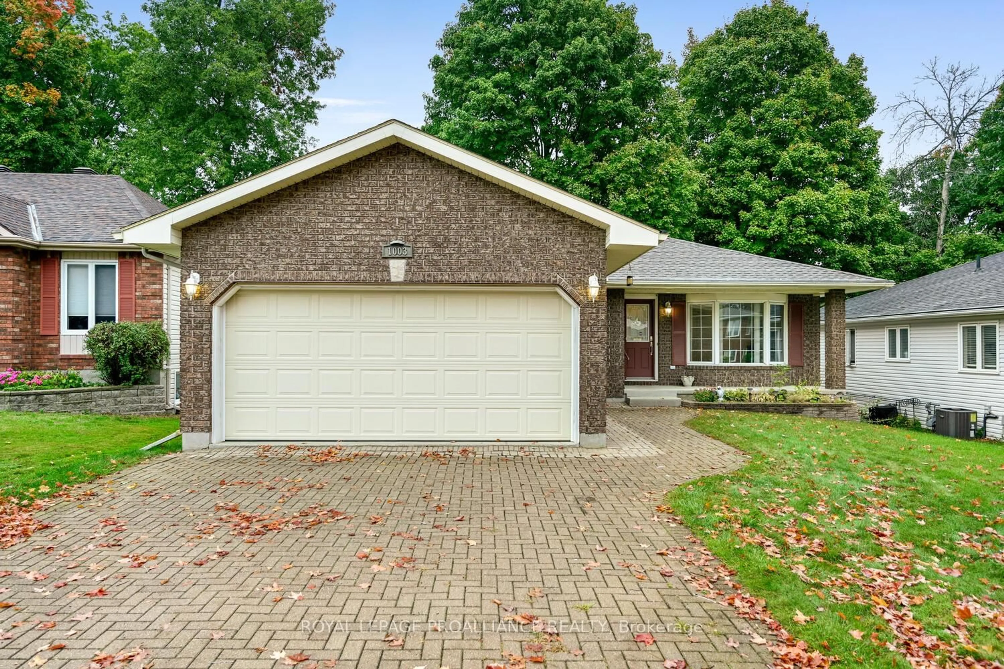 Home with brick exterior material, street for 1003 Montrose St, Brockville Ontario K6V 7E9
