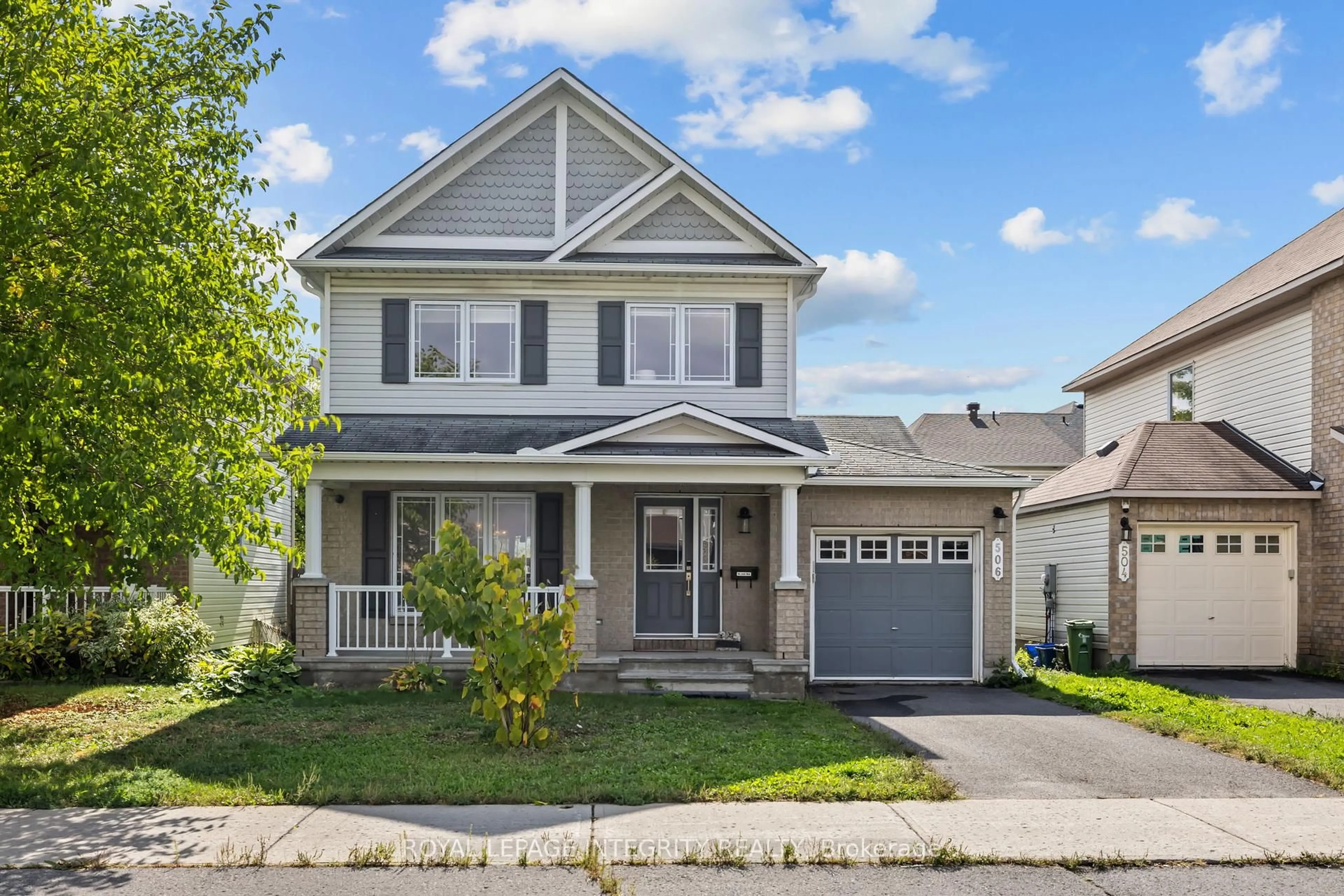 Home with vinyl exterior material, street for 506 Southfield Way, Ottawa Ontario K4A 0H2