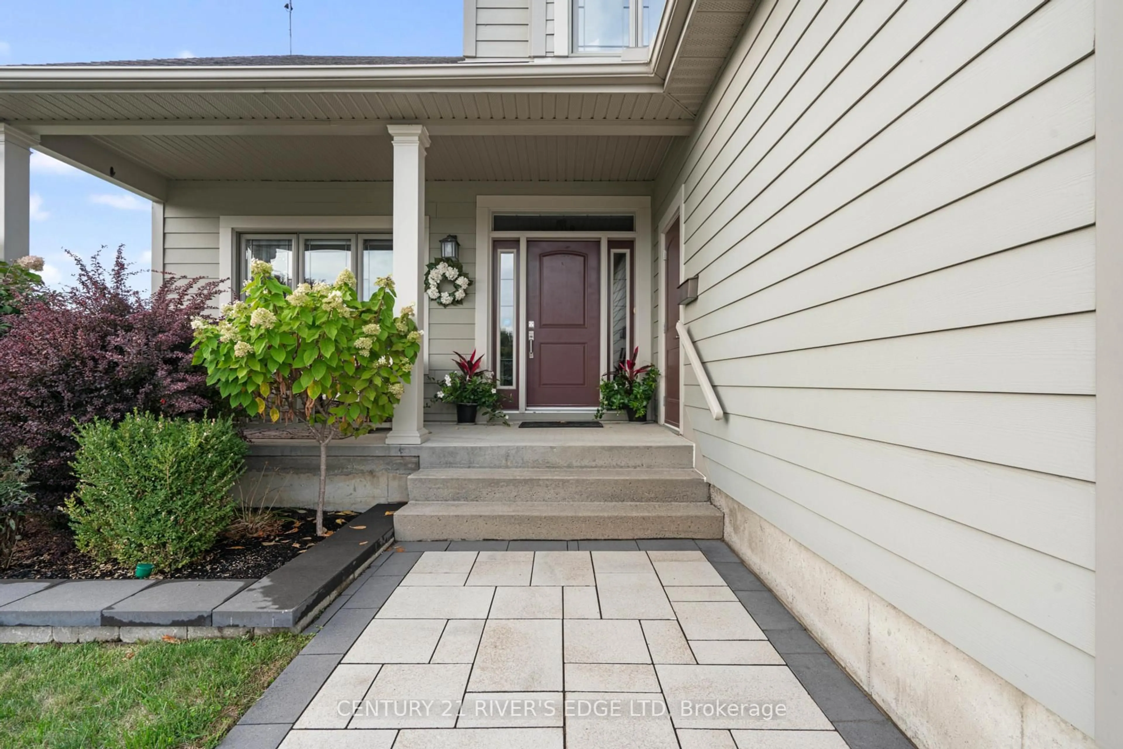 Unknown for 414 Brock St, Brockville Ontario K6V 7A1