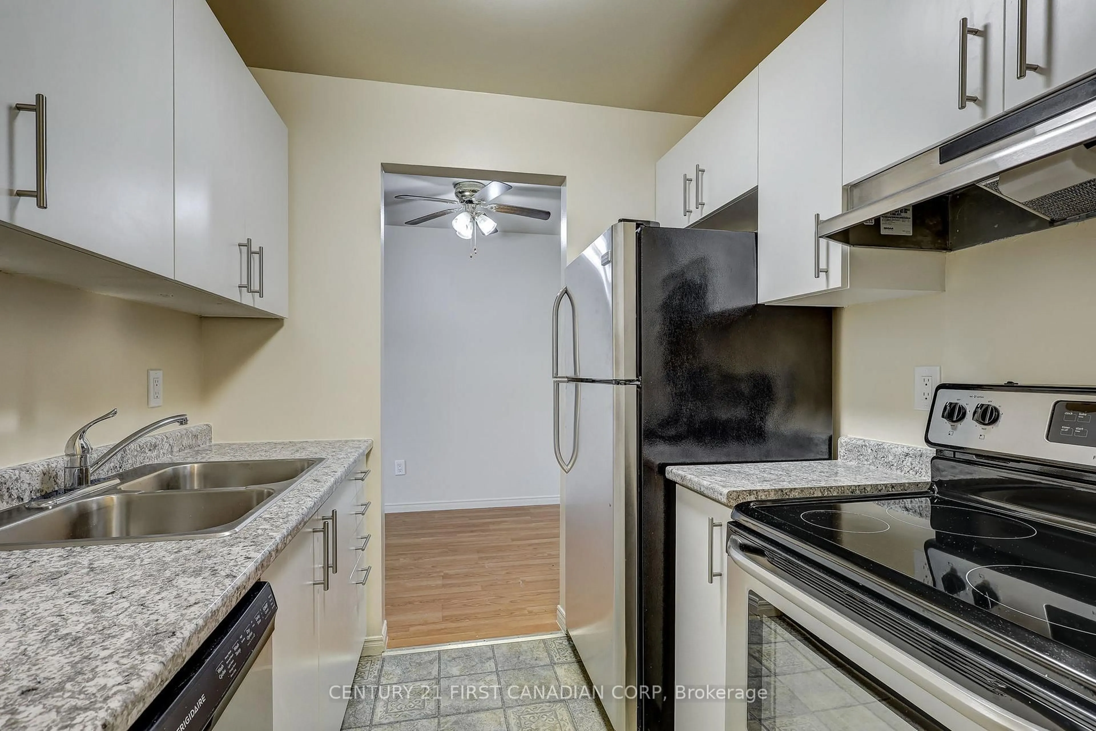 Standard kitchen, unknown for 130 Conway Dr #123, London South Ontario N6E 3M9