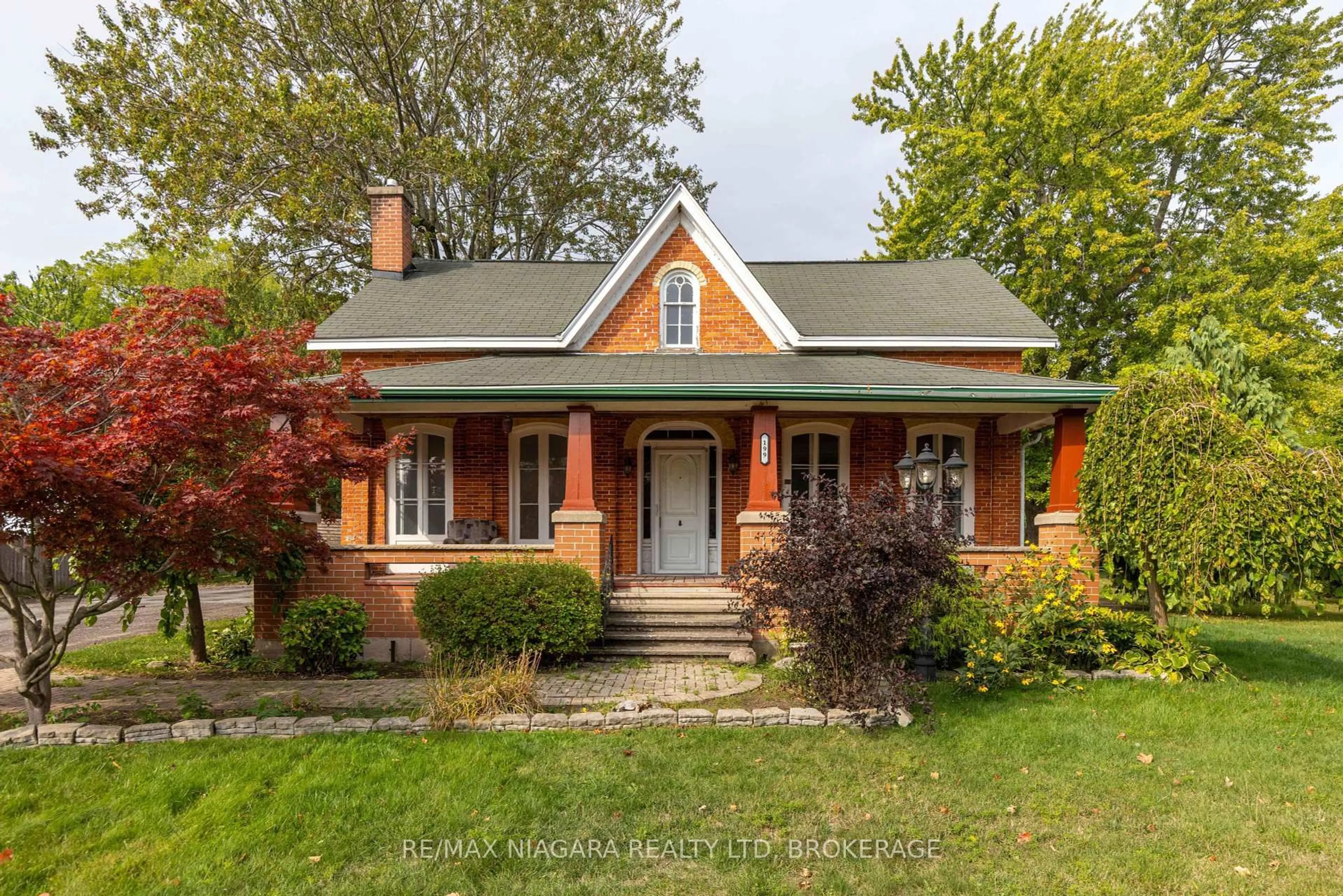 Home with brick exterior material, street for 197-199 Ridge Rd, Fort Erie Ontario L0S 1N0