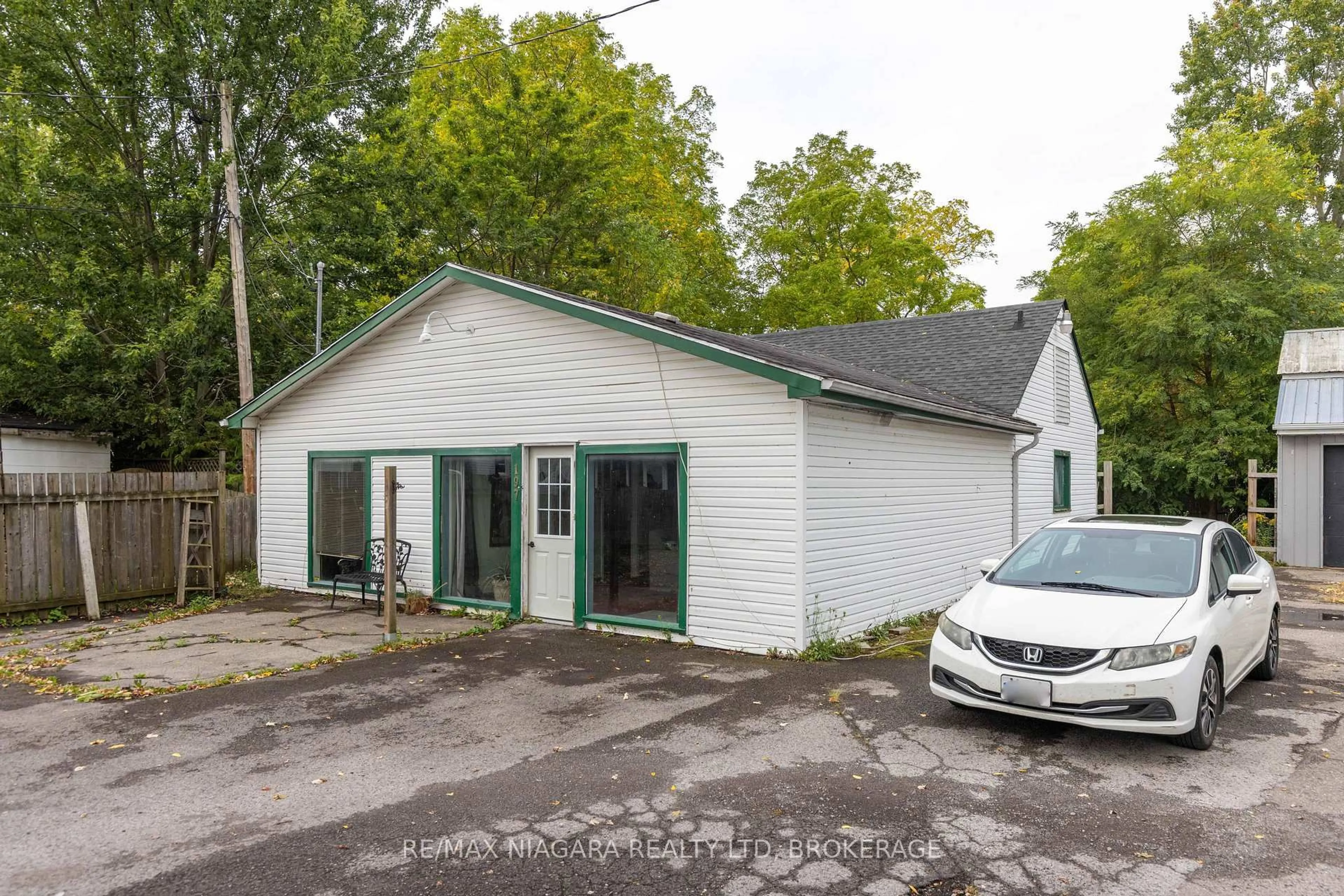 Unknown for 197-199 Ridge Rd, Fort Erie Ontario L0S 1N0