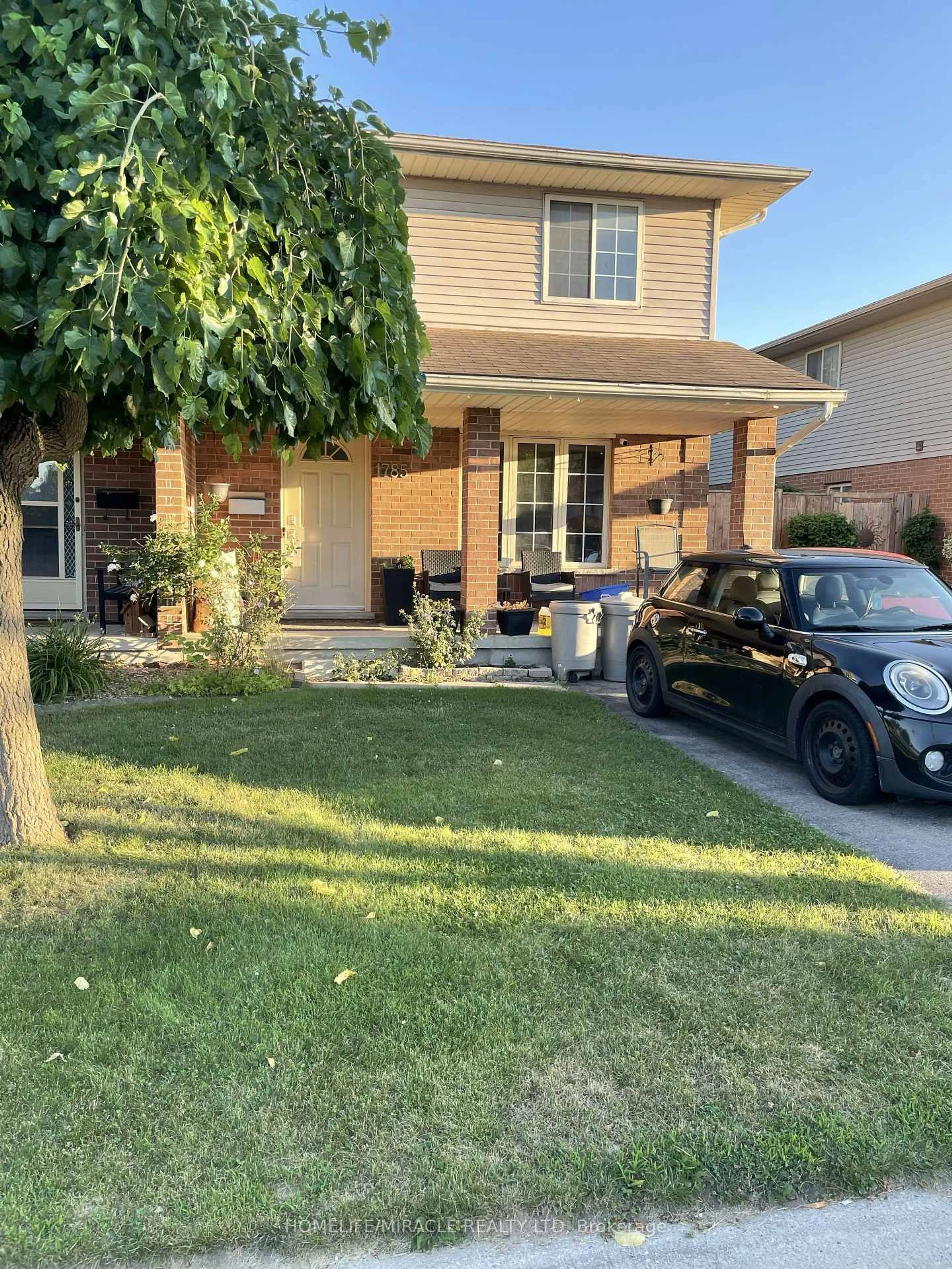 Unknown for 1785 Marconi Blvd, London East Ontario N5V 4T9