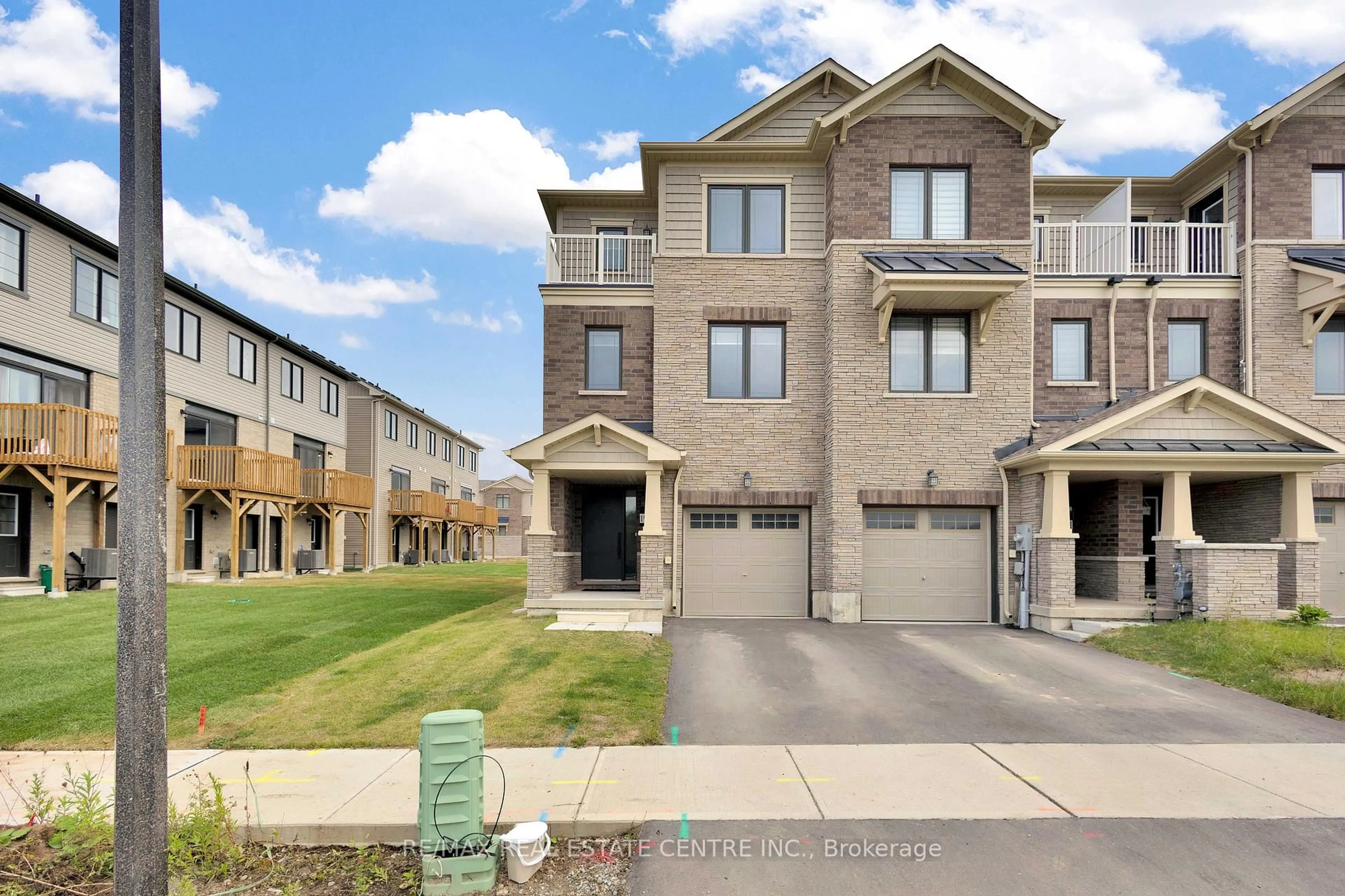 Unknown for 19 Baskett St, Brantford Ontario N3T 0W4