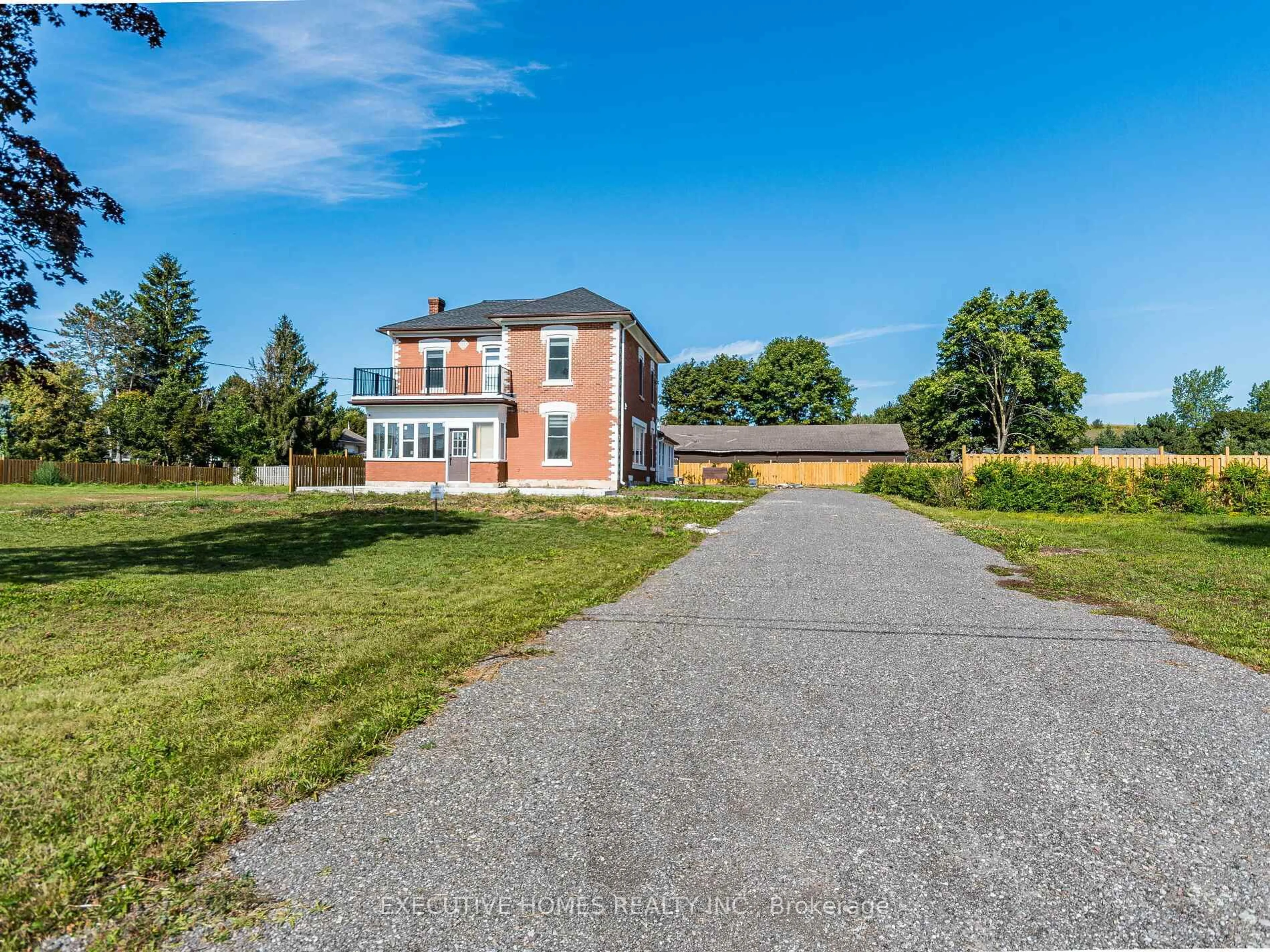 A pic from outside/outdoor area/front of a property/back of a property/a pic from drone, street for 12 Orangeville St, Erin Ontario N0B 1Z0