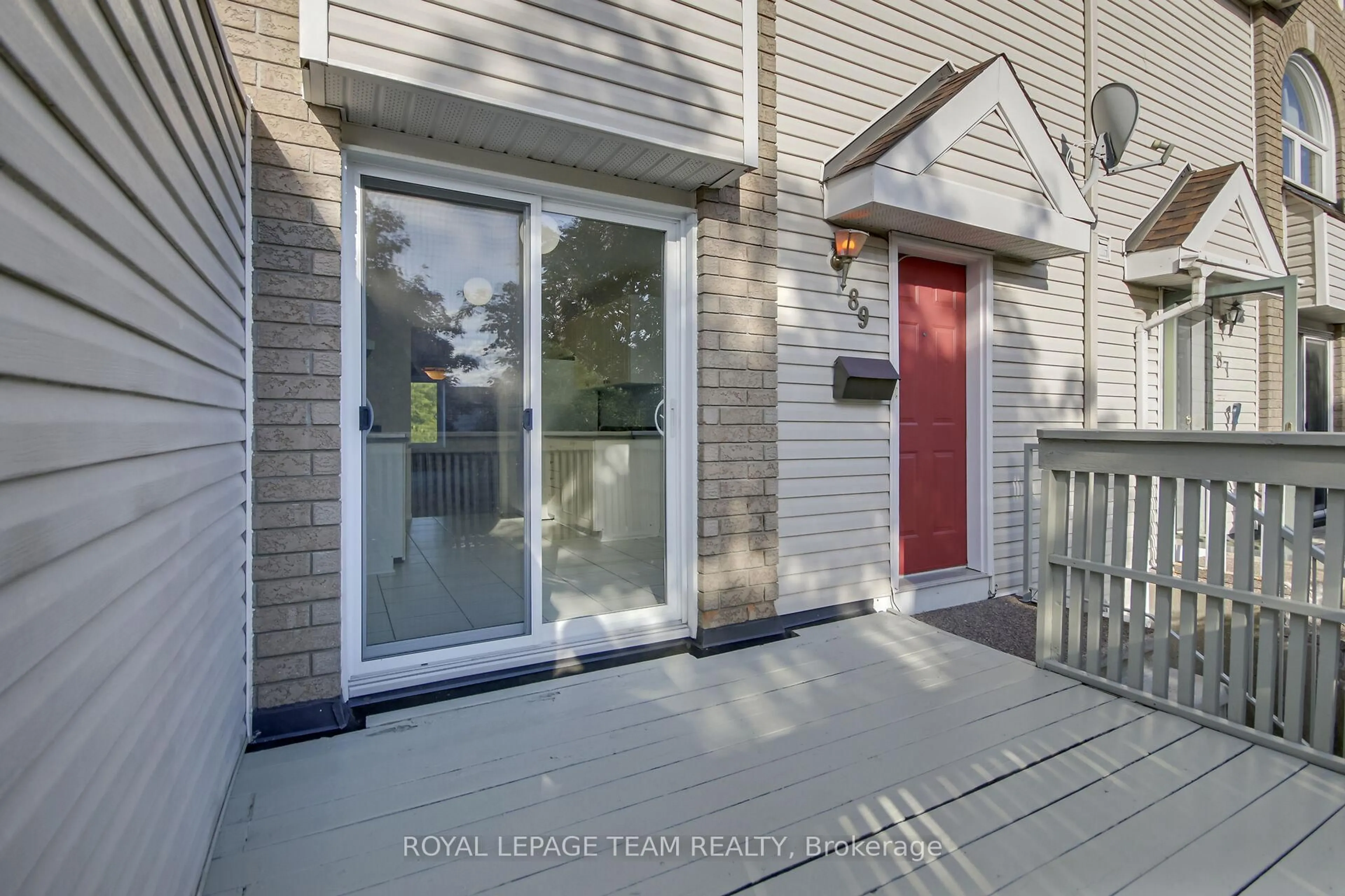 Unknown for 89 Thornbury Cres, Ottawa Ontario K2G 6C4