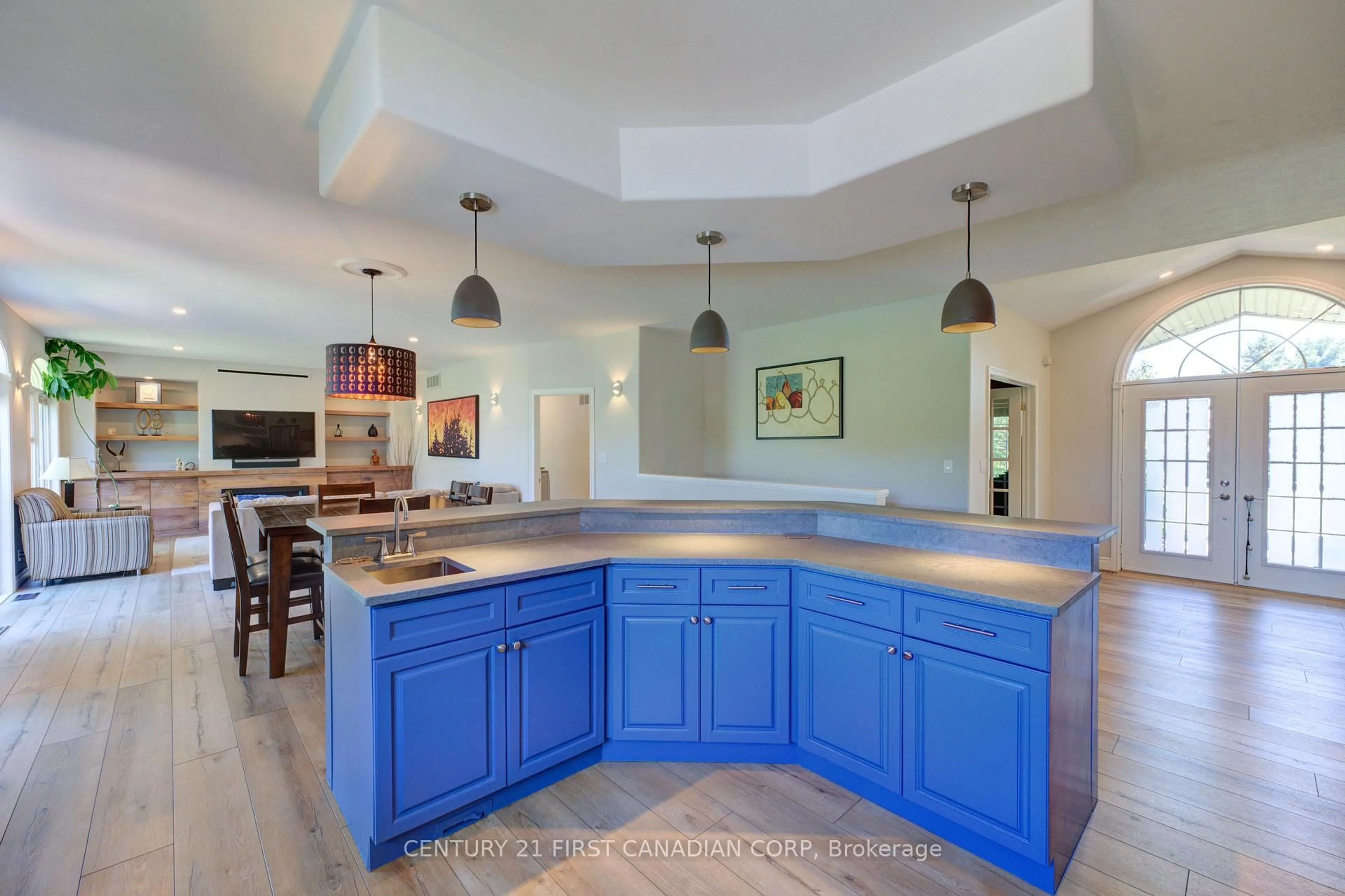 Open concept kitchen, ceramic/tile floor for 325 Brant County 18 Rd, Brant Ontario N3S 0H4