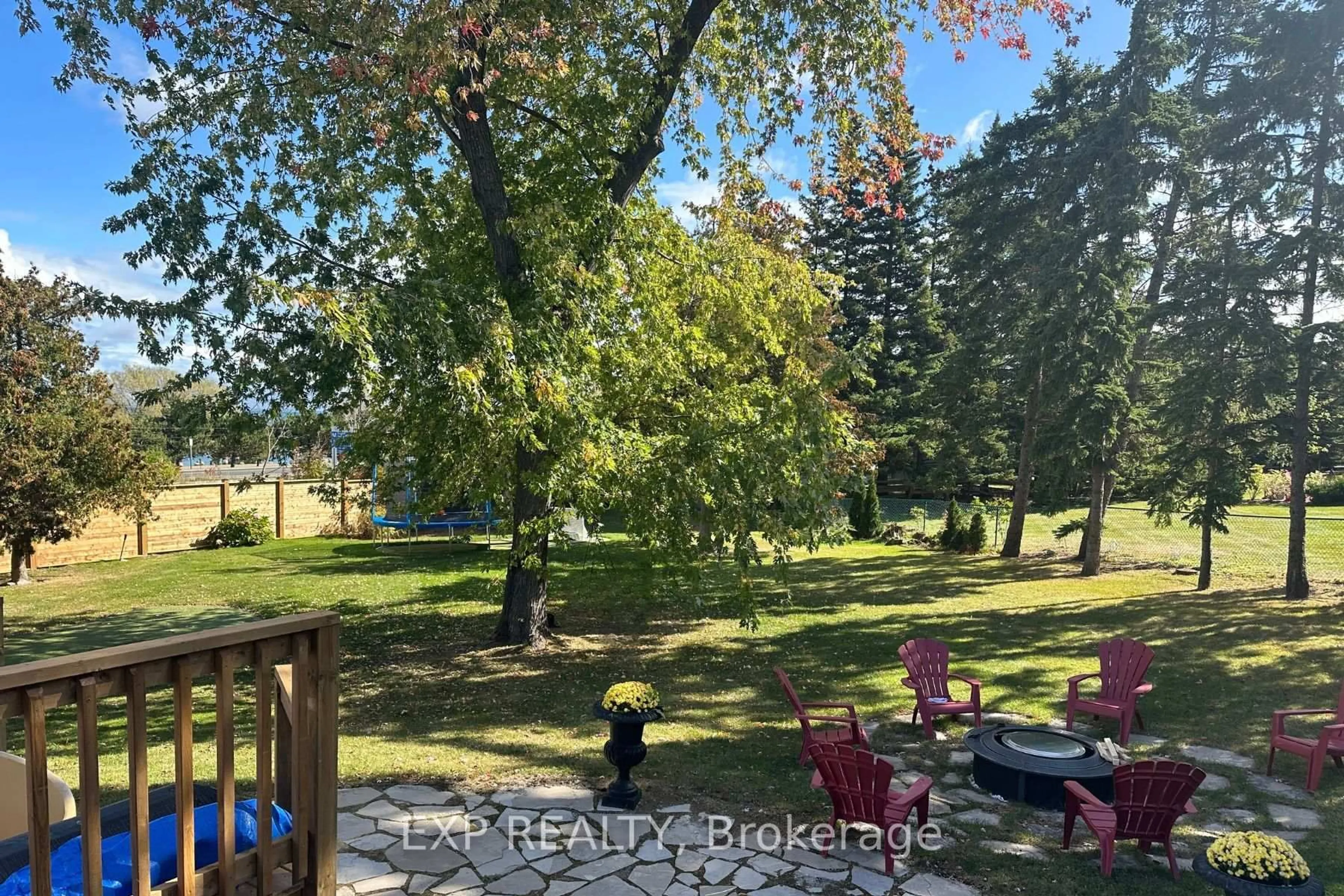 Patio, forest/trees view for 171 Chamonix Cres, Blue Mountains Ontario L9Y 0S7