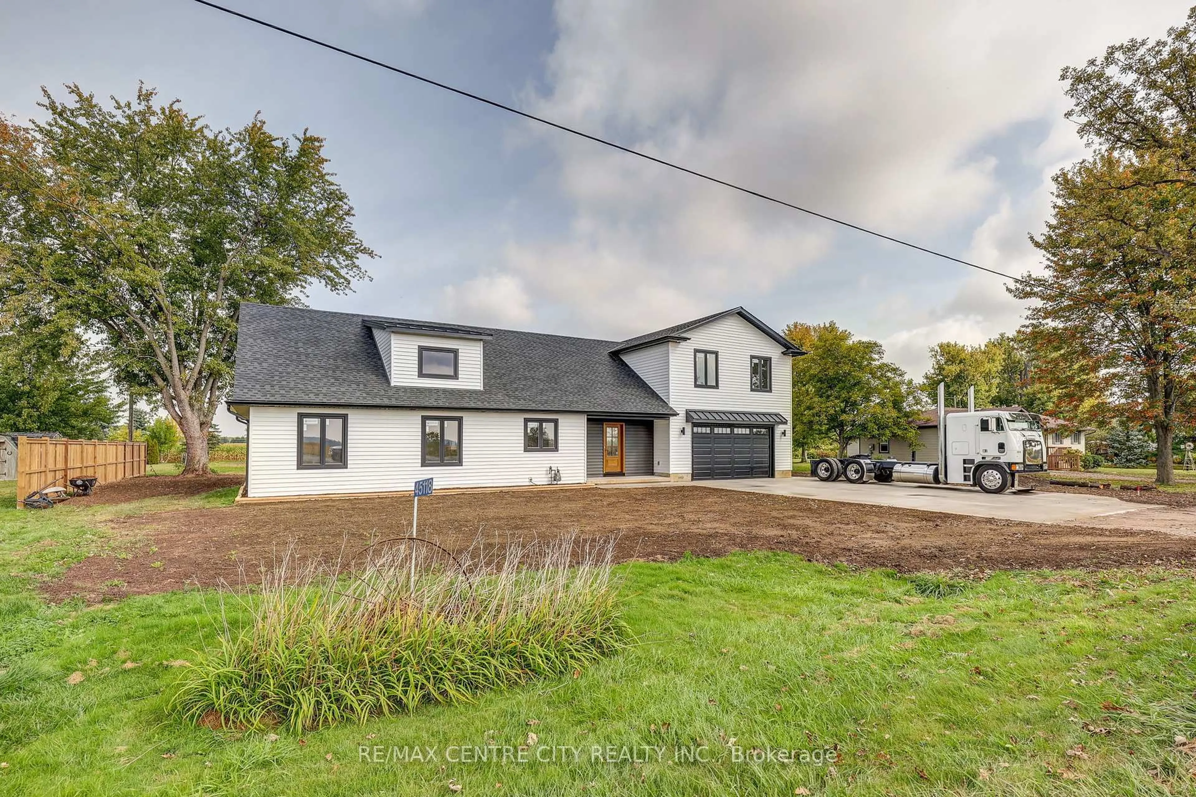 A pic from outside/outdoor area/front of a property/back of a property/a pic from drone, street for 45118 Talbot Line, Central Elgin Ontario N5P 3S7