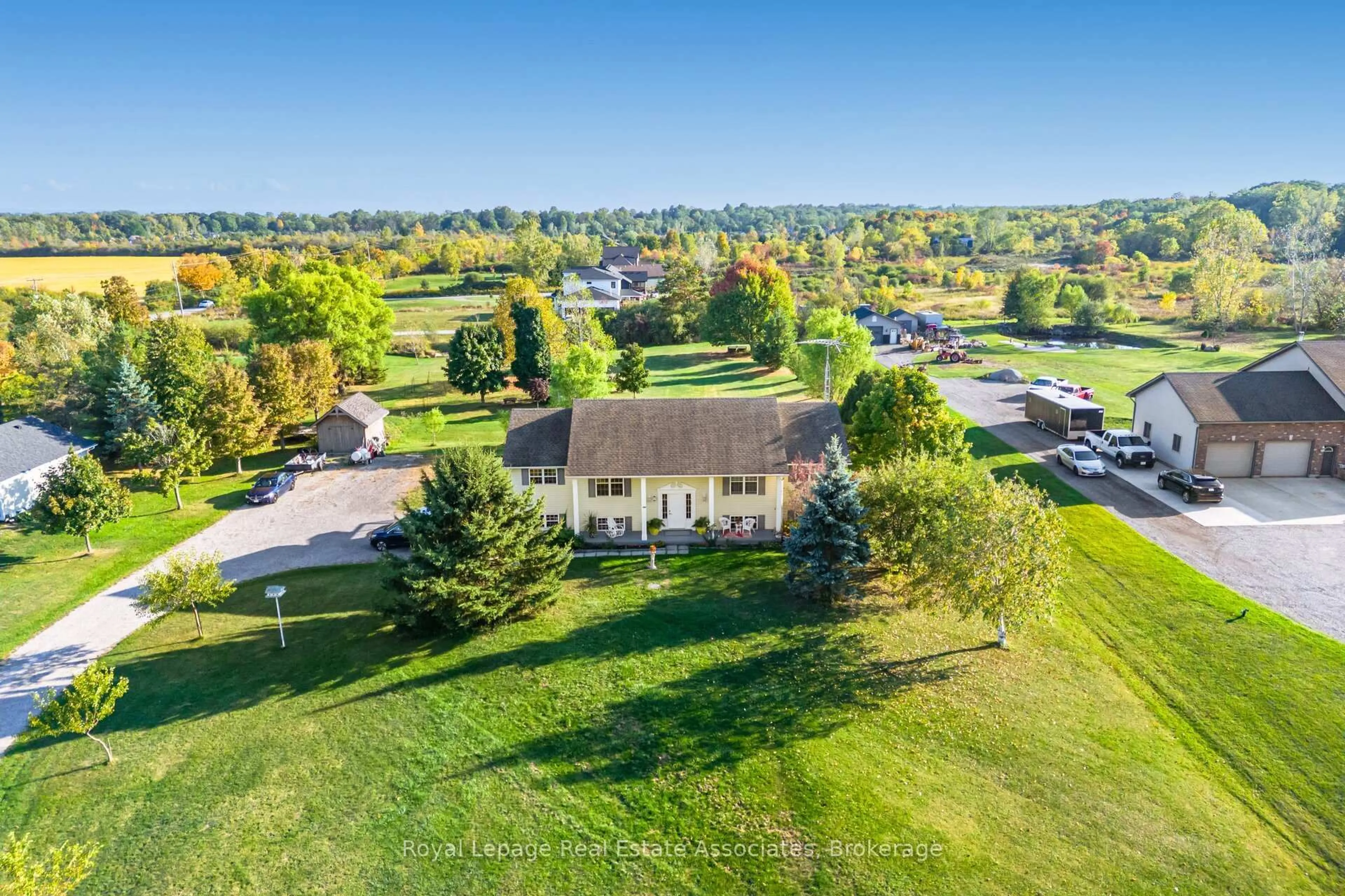 A pic from outside/outdoor area/front of a property/back of a property/a pic from drone, unknown for 3373 NIGH Rd, Fort Erie Ontario L0S 1N0