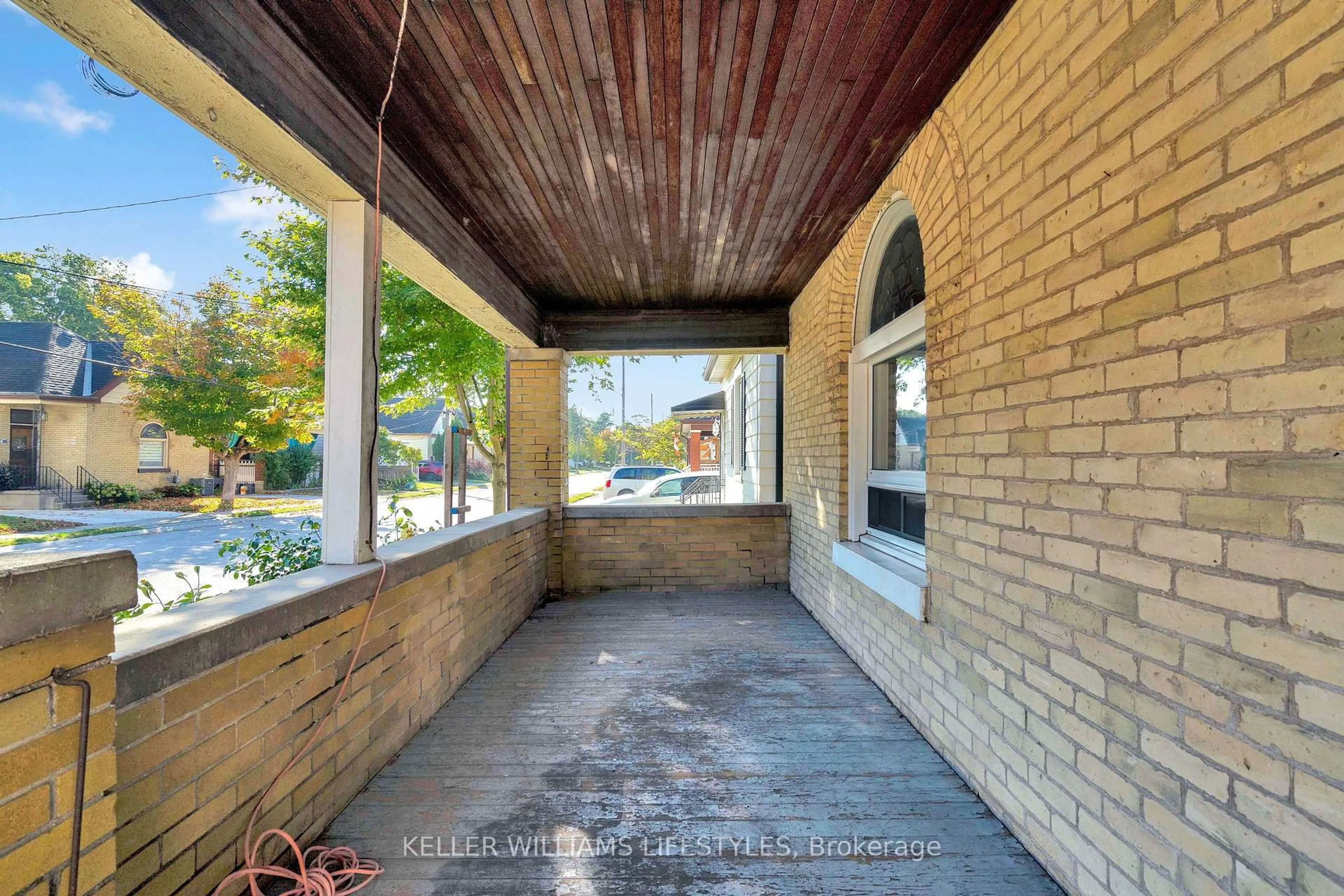 Unknown for 93 Dillabough St, London East Ontario N5Z 2B9