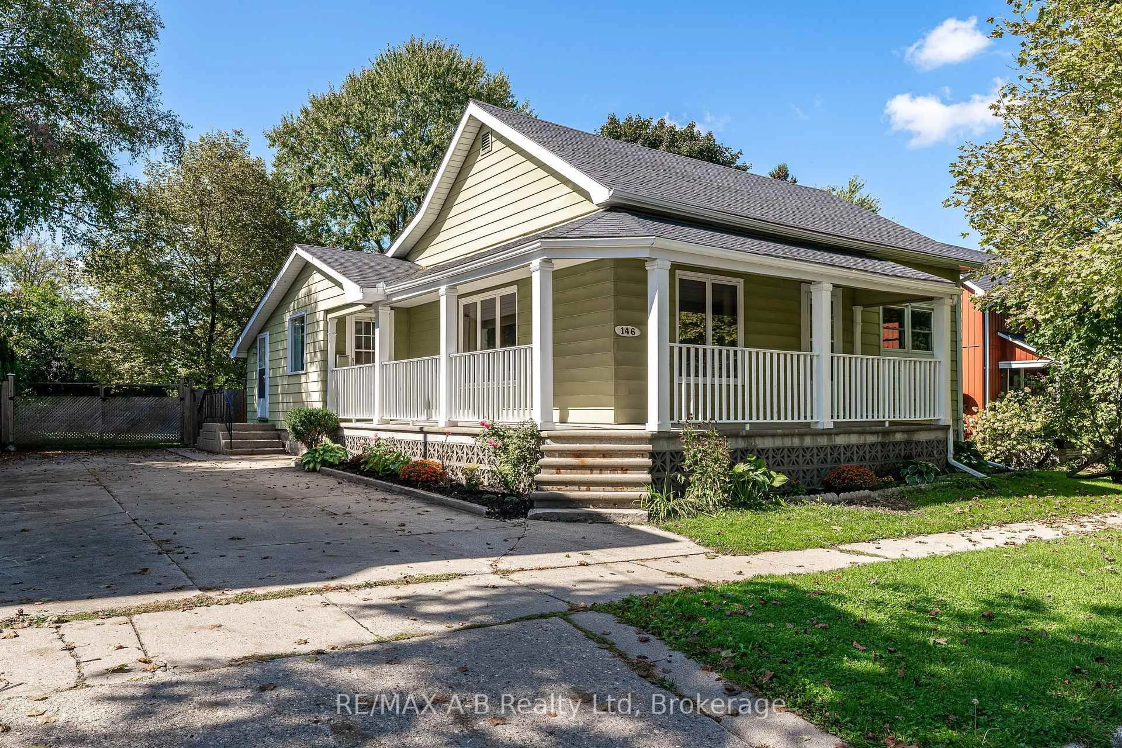Home with vinyl exterior material, street for 146 Church St, St. Marys Ontario N4X 1A0