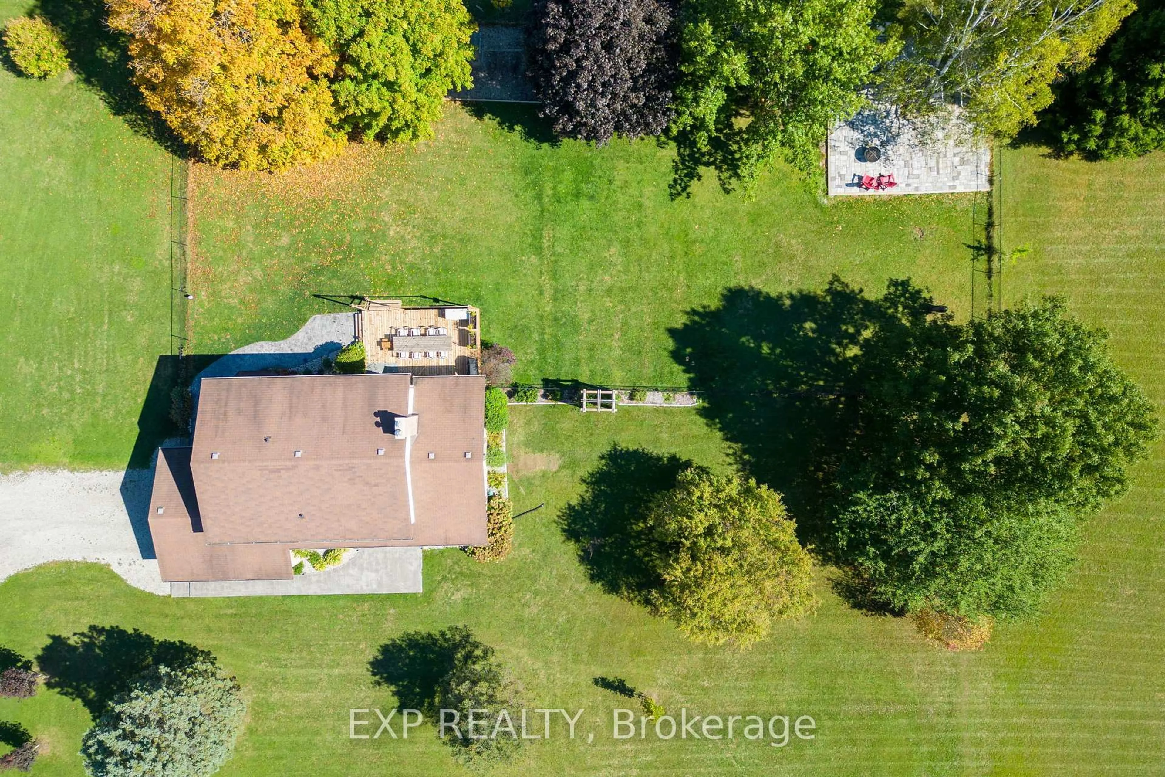 A pic from outside/outdoor area/front of a property/back of a property/a pic from drone, building for 22882 Vanneck Rd, Middlesex Centre Ontario N0M 2A0