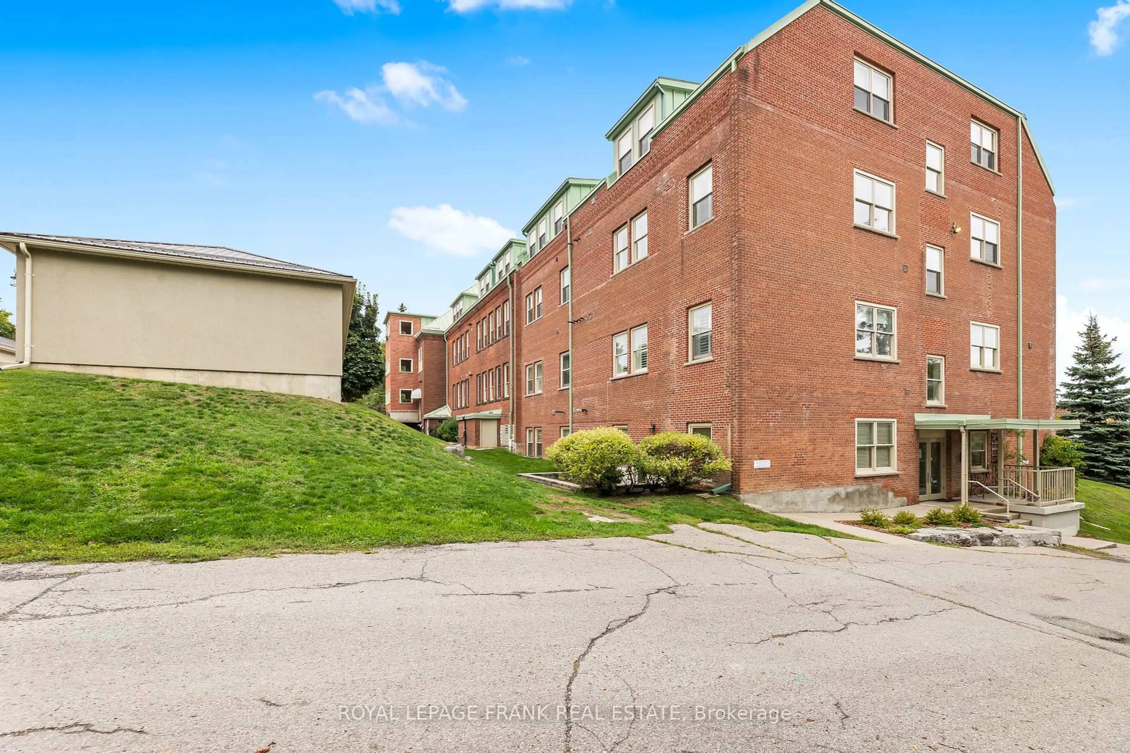 Unknown for 72 Pine St #202, Port Hope Ontario L1A 3G8