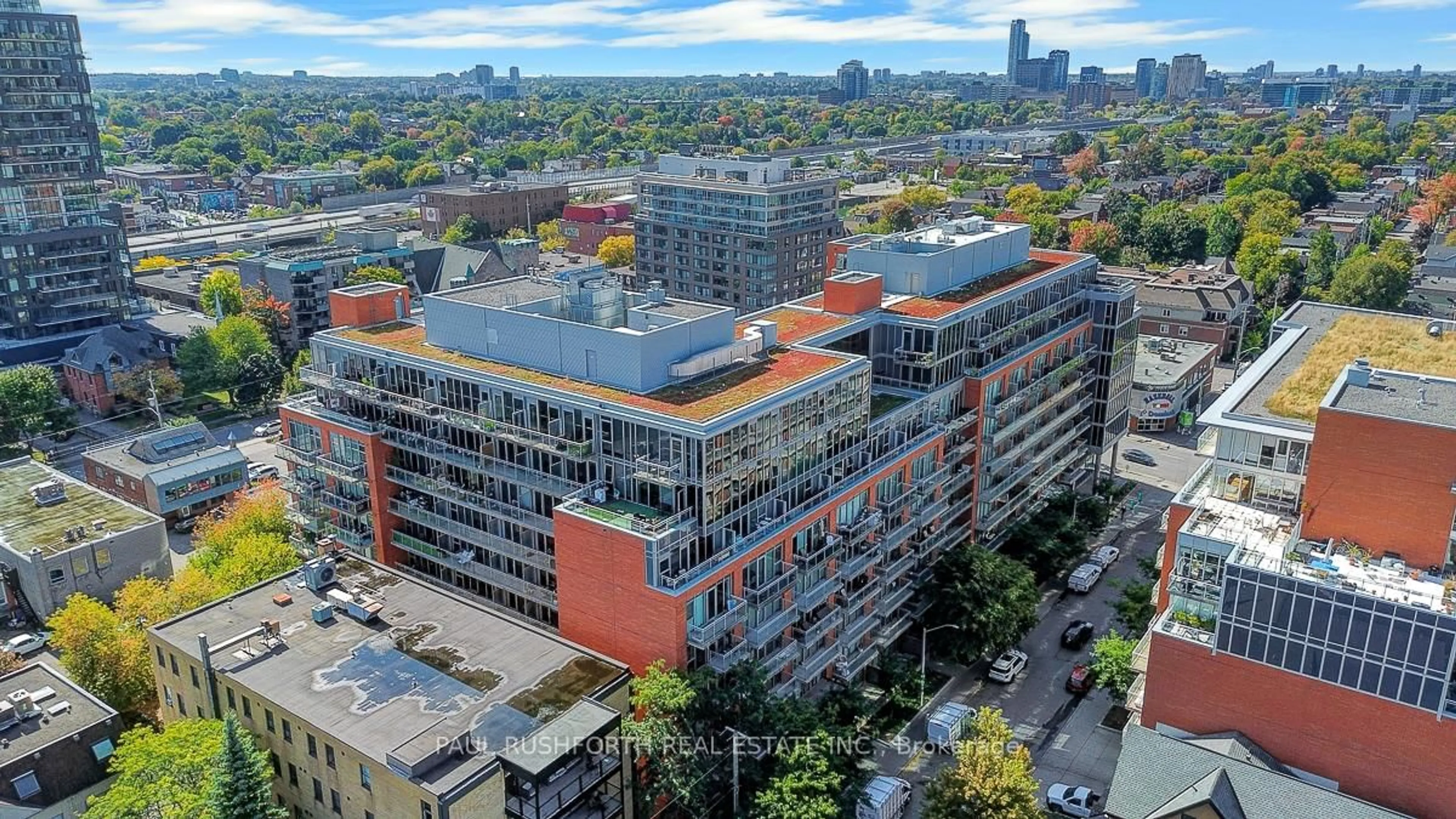 A pic from outside/outdoor area/front of a property/back of a property/a pic from drone, city buildings view from balcony for 340 Mcleod St #536, Ottawa Ontario K2P 1A4