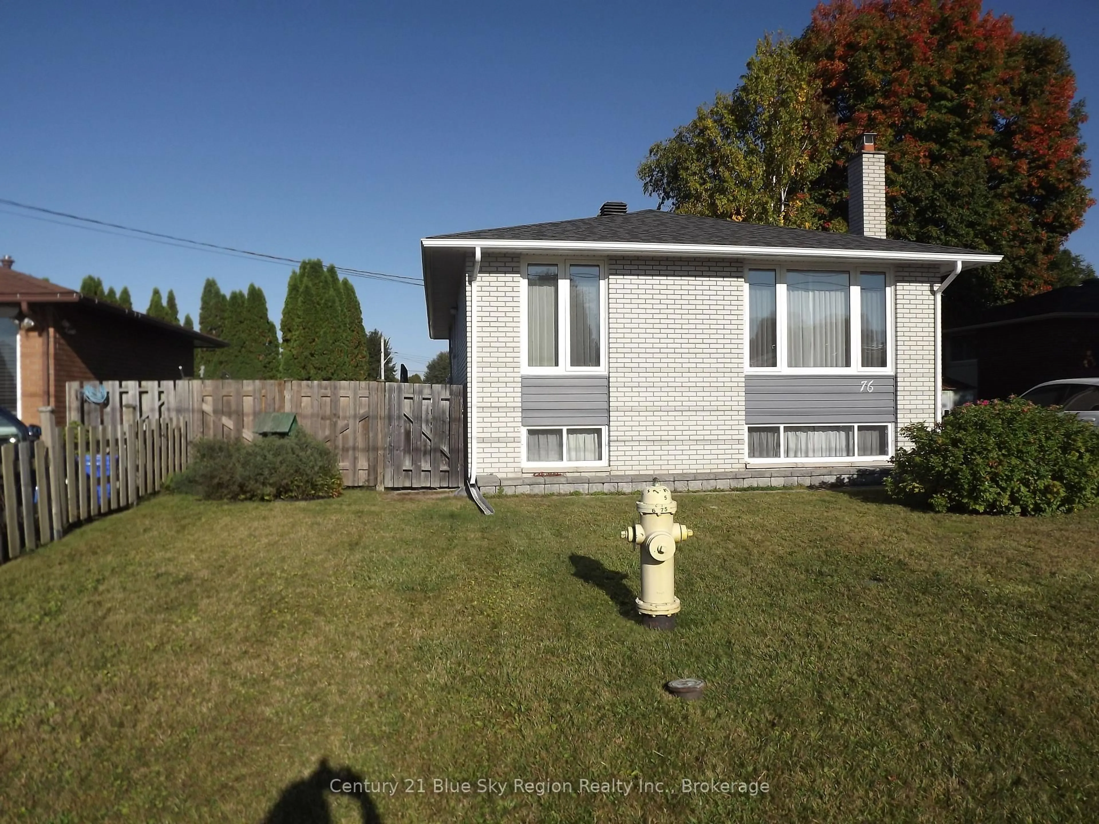 Unknown for 76 Strathcona Dr, North Bay Ontario P1A 2N3