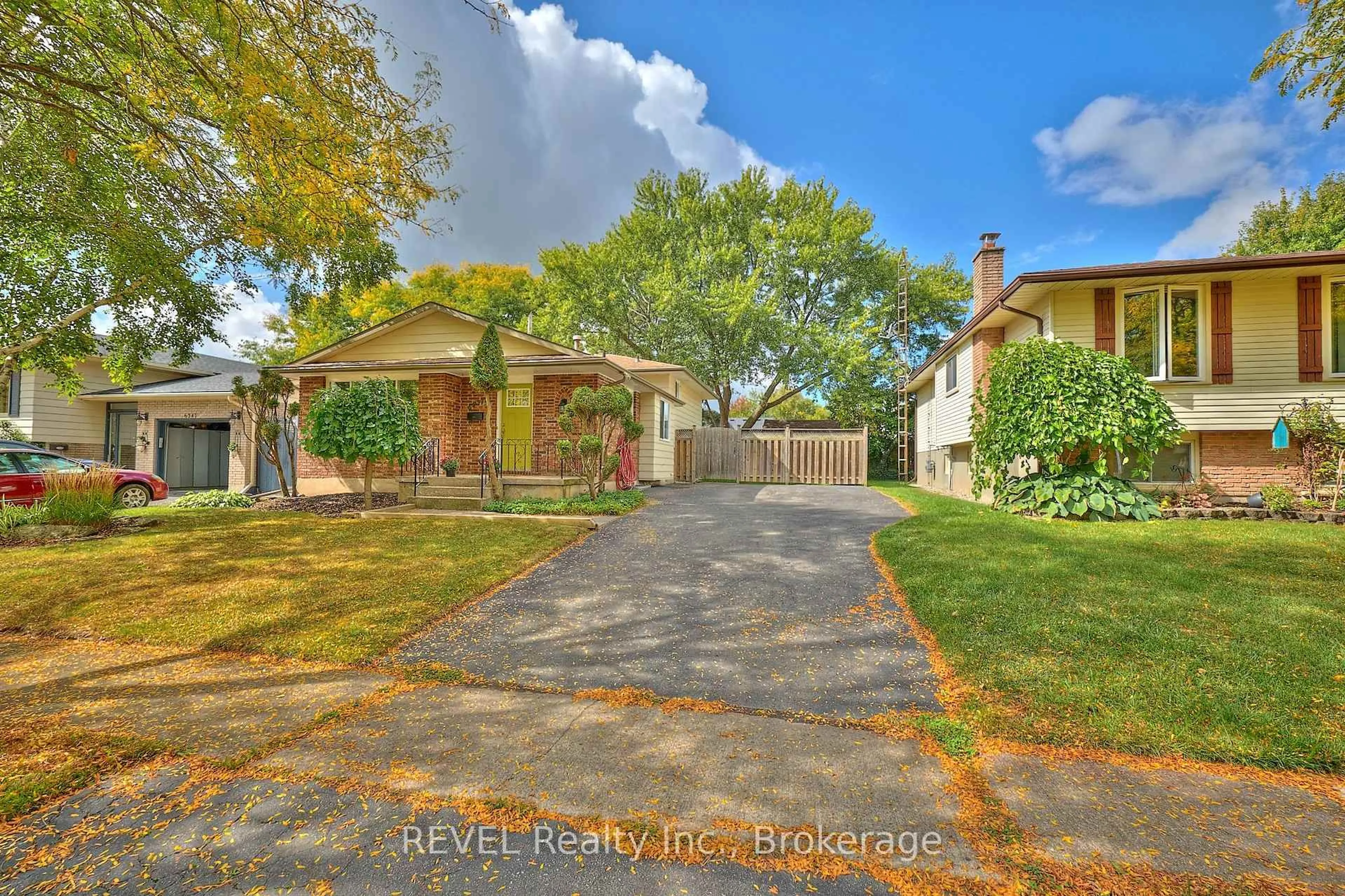 Unknown for 6237 Monterey Ave, Niagara Falls Ontario L2H 2A5