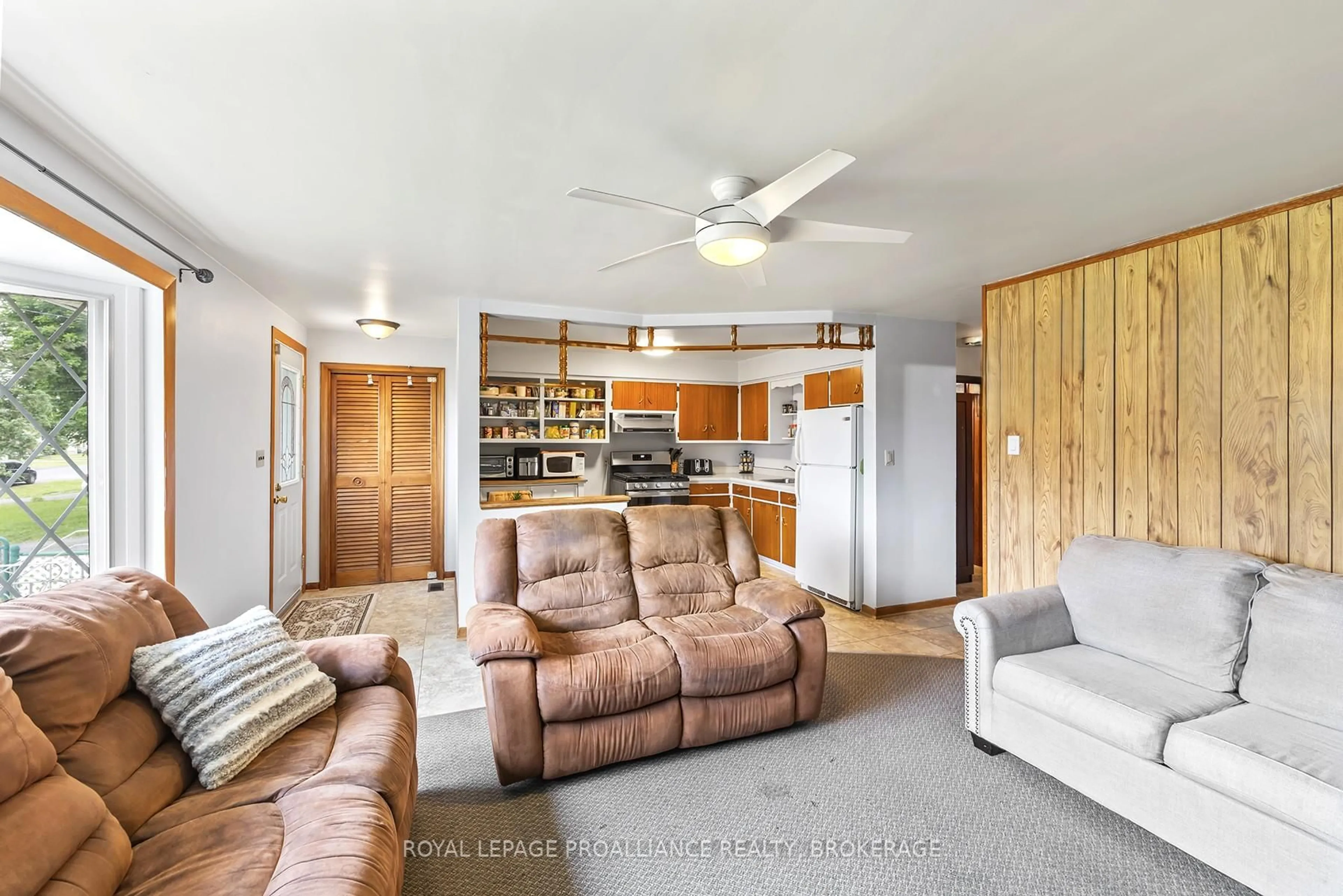 Living room with furniture, unknown for 50 Morden Cres, Loyalist Ontario K7N 1K2