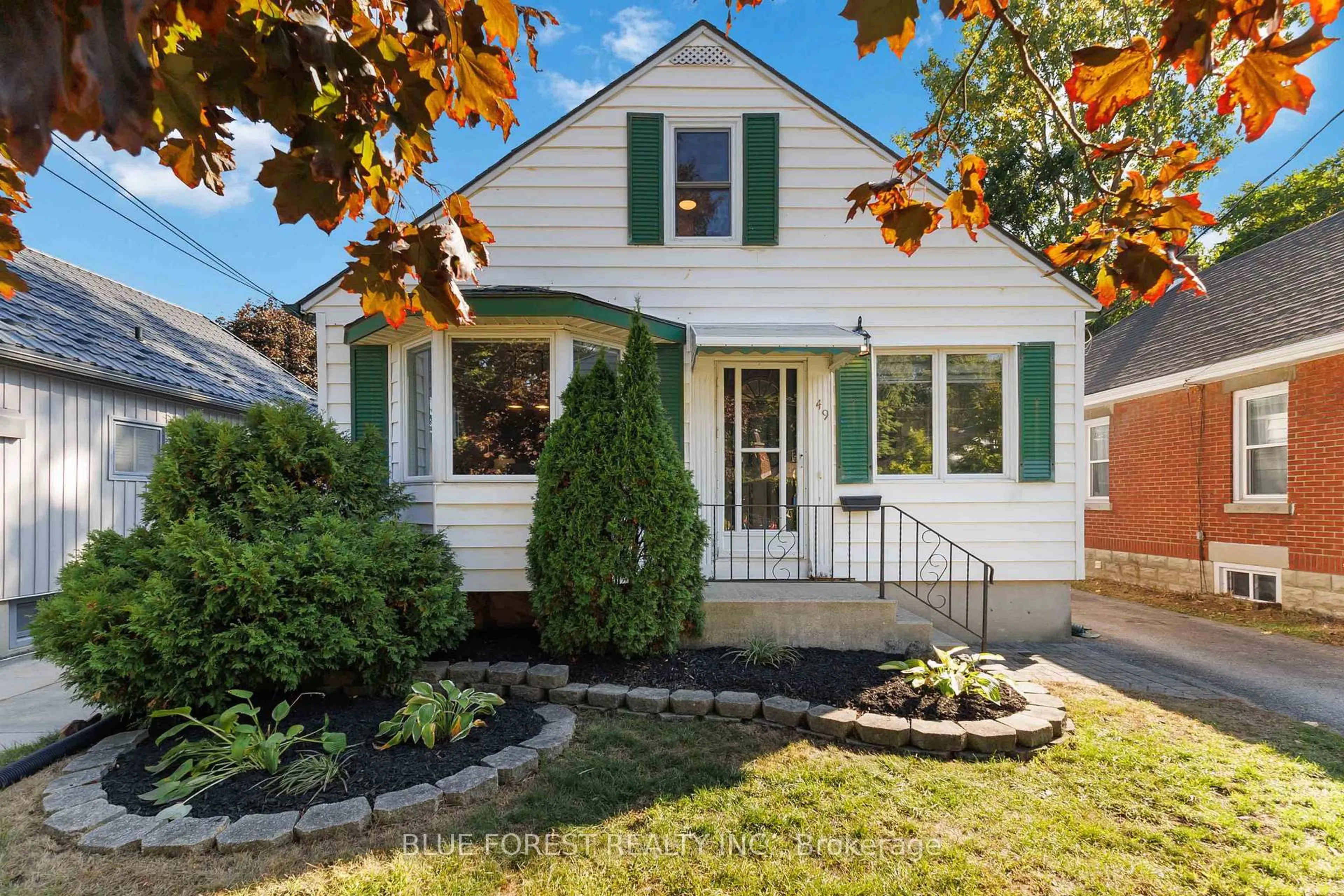 Home with vinyl exterior material, street for 49 Raywood Ave, London South Ontario N6C 1Y6