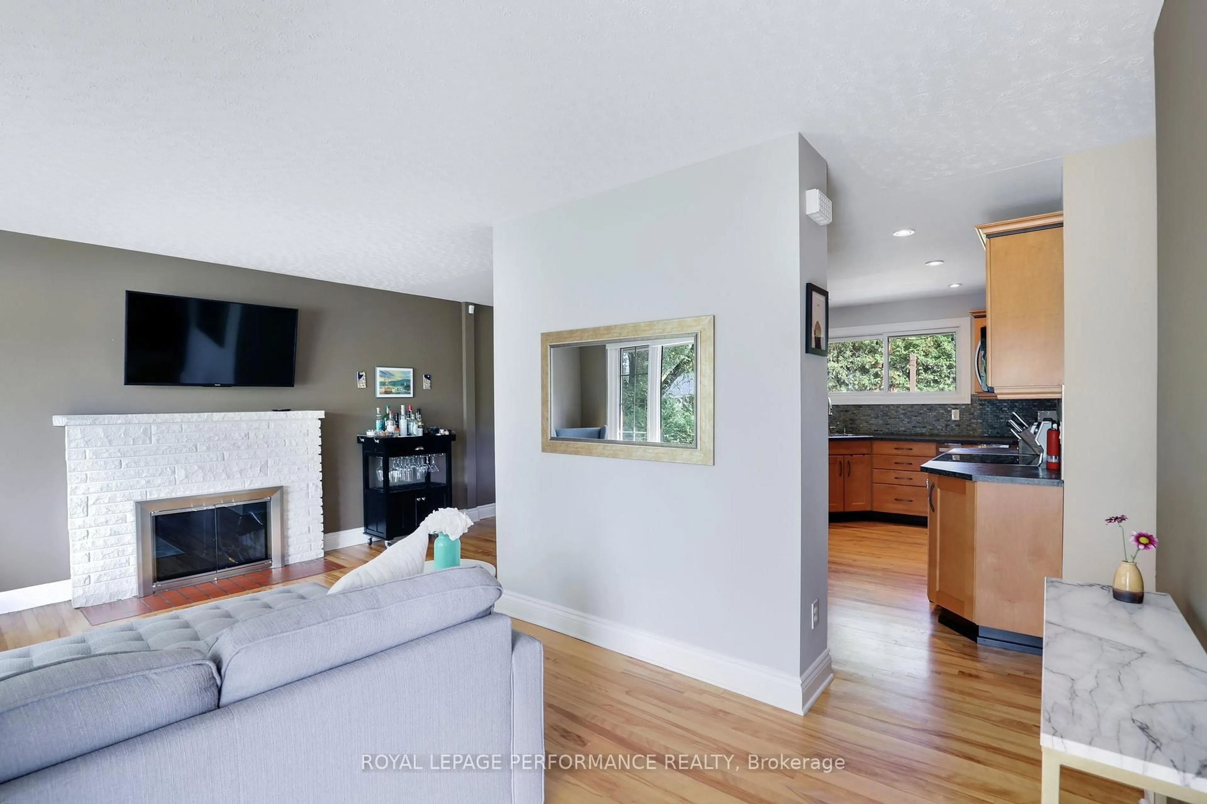 Living room with furniture, unknown for 1347 Highgate Rd, Ottawa Ontario K2C 2Y5