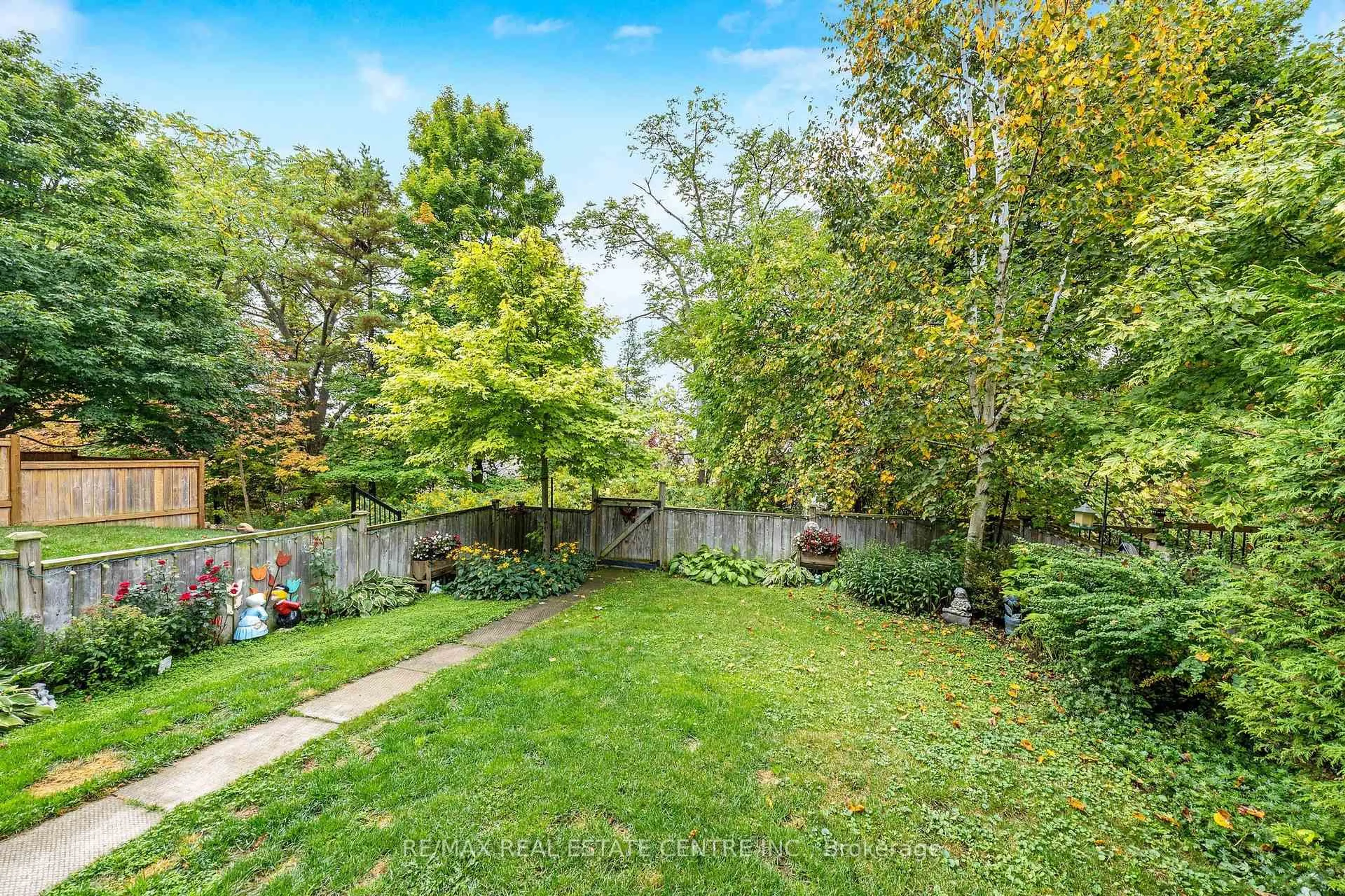 Patio, forest/trees view for 153 Carters Lane, Guelph/Eramosa Ontario N0B 2K0