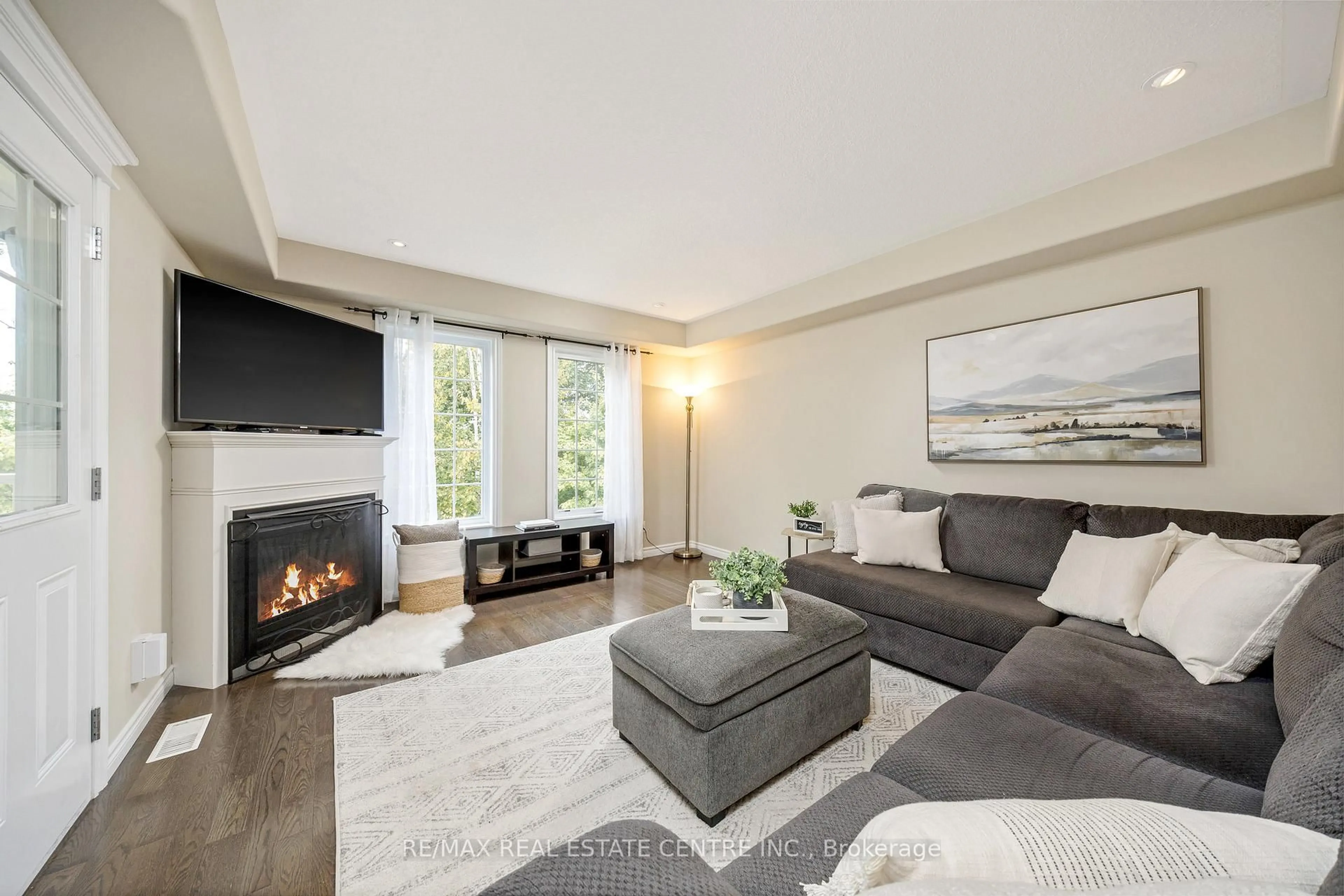 Living room with furniture, unknown for 153 Carters Lane, Guelph/Eramosa Ontario N0B 2K0