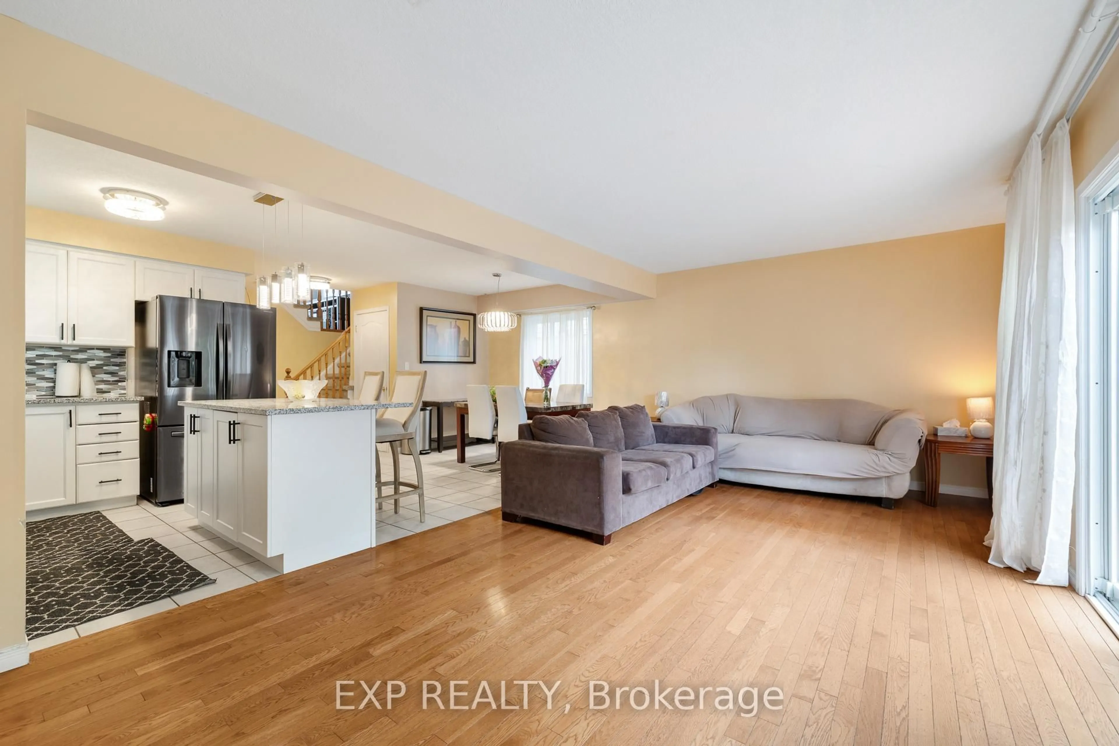 Living room with furniture, unknown for 992 Copper Leaf Cres, Kitchener Ontario N2E 3W3