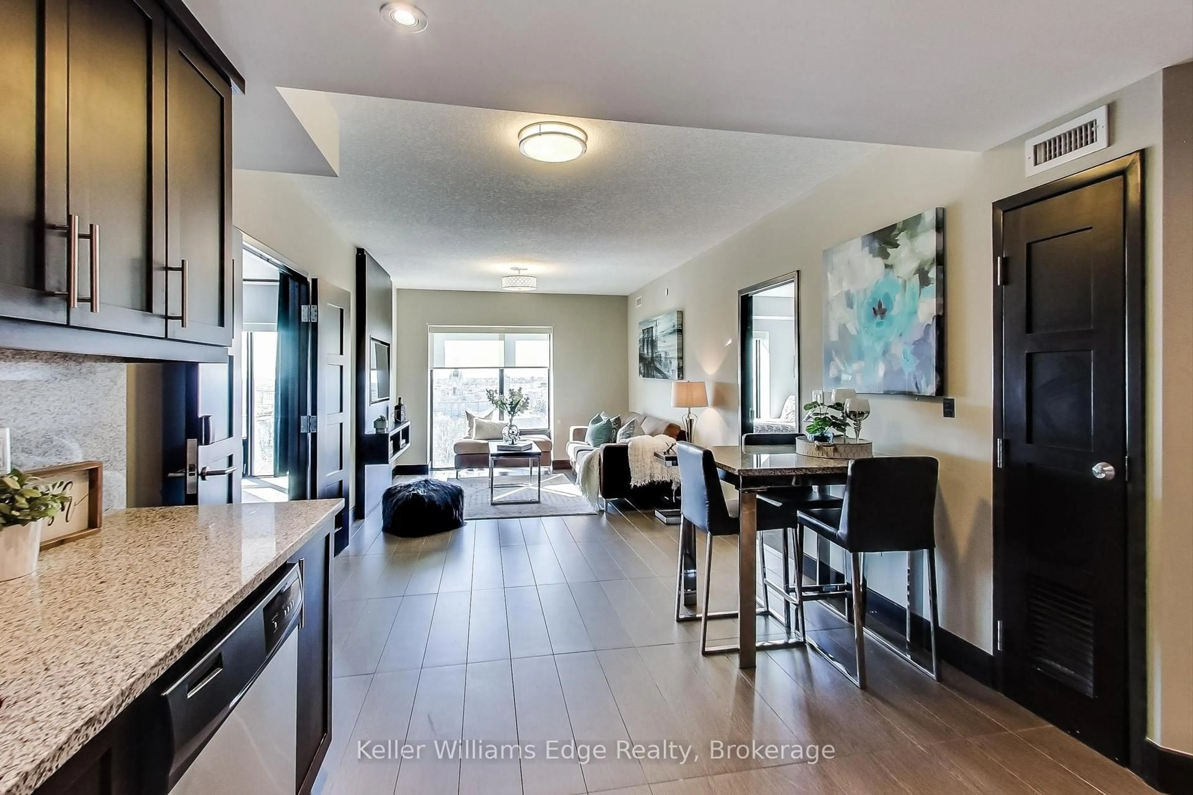 Unknown for 1235 Richmond St #418, London East Ontario N6A 0C1