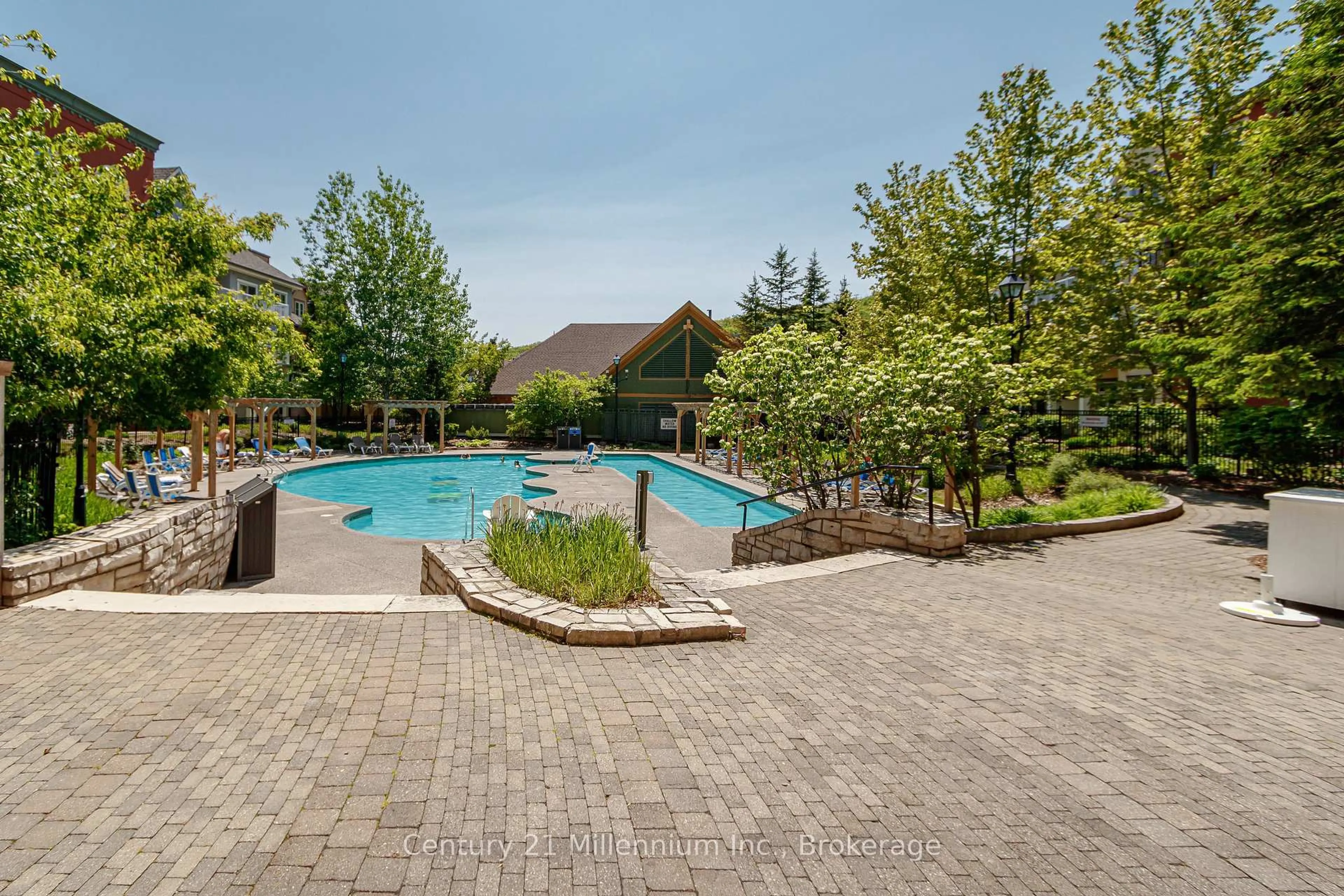 Pool for 190 Jozo Weider Blvd #443, Blue Mountains Ontario L9Y 0V2