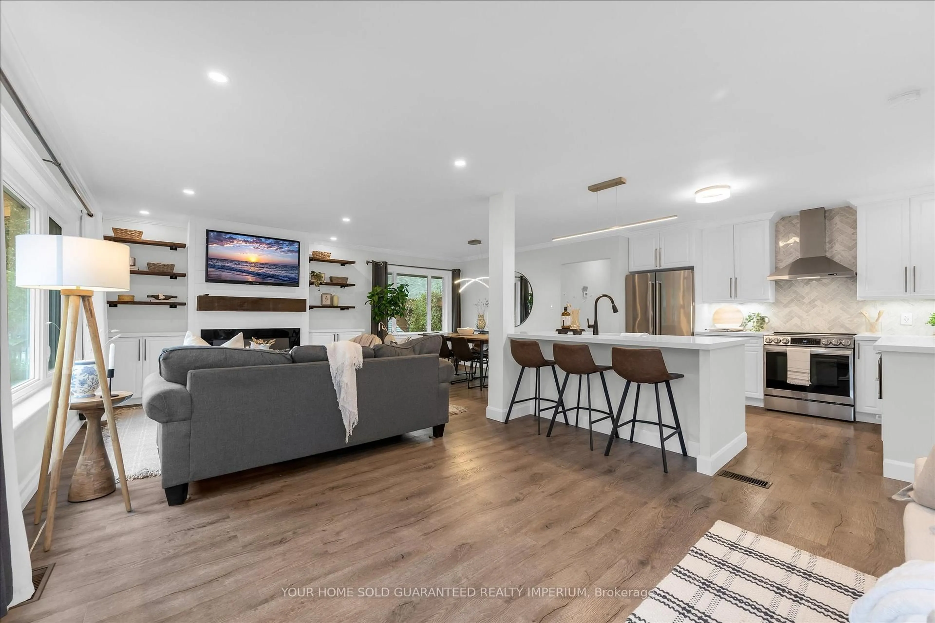 Open concept kitchen, unknown for 3 MULOCK Ave, Hamilton Ontario L8T 1H2