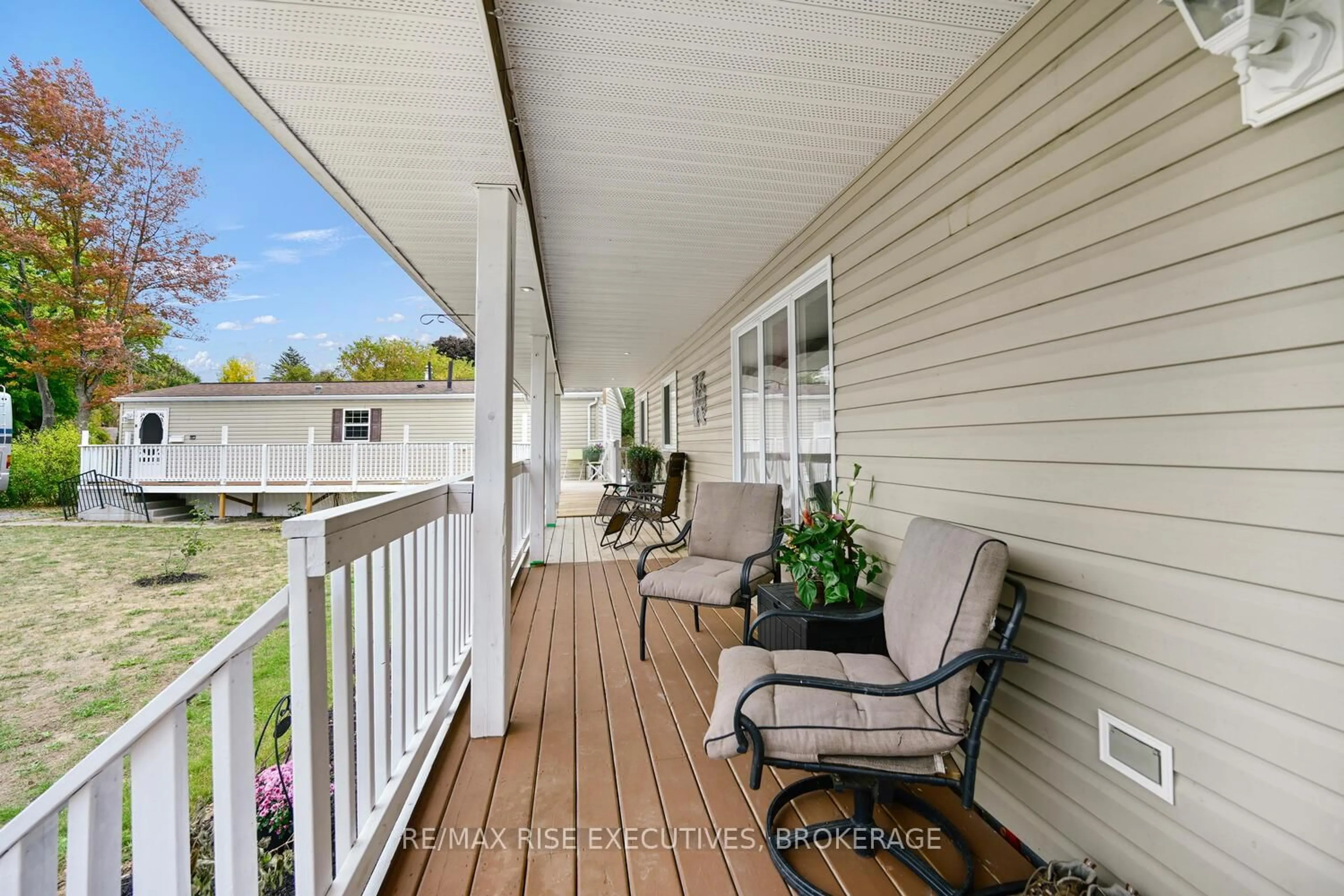 Patio, water/lake/river/ocean view for 25 Park St, Leeds and the Thousand Islands Ontario K0E 1N0