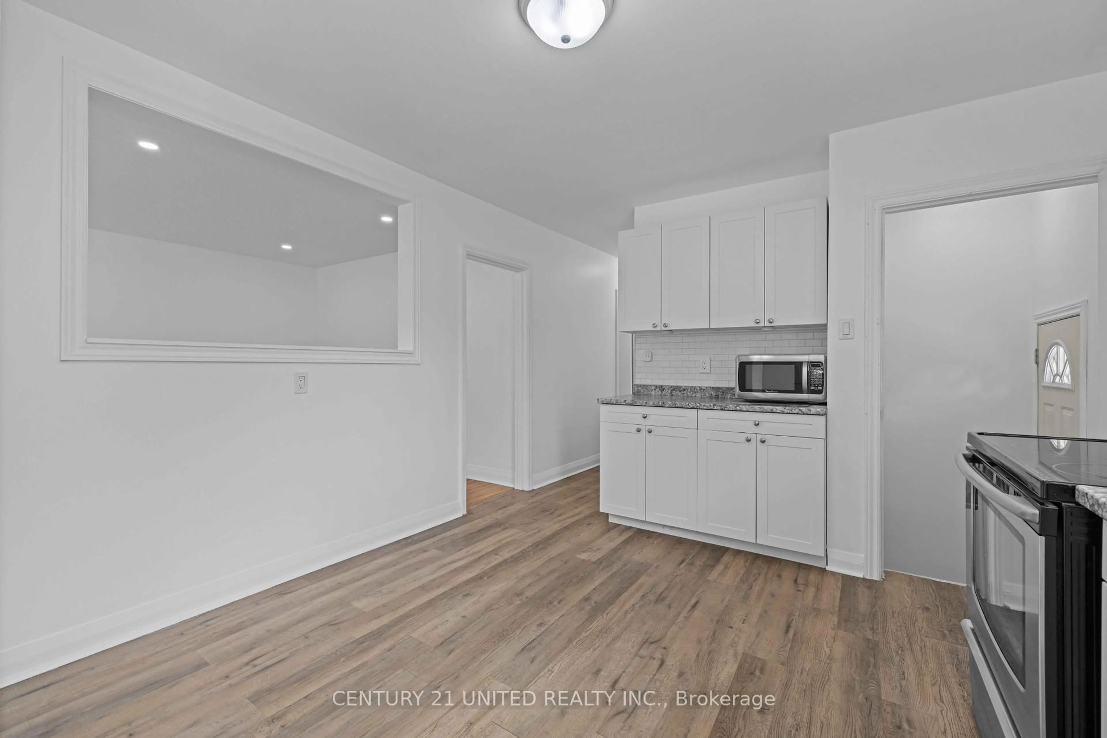 A pic of a room for 185 Dumble Ave, Peterborough Ontario K9H 5B3