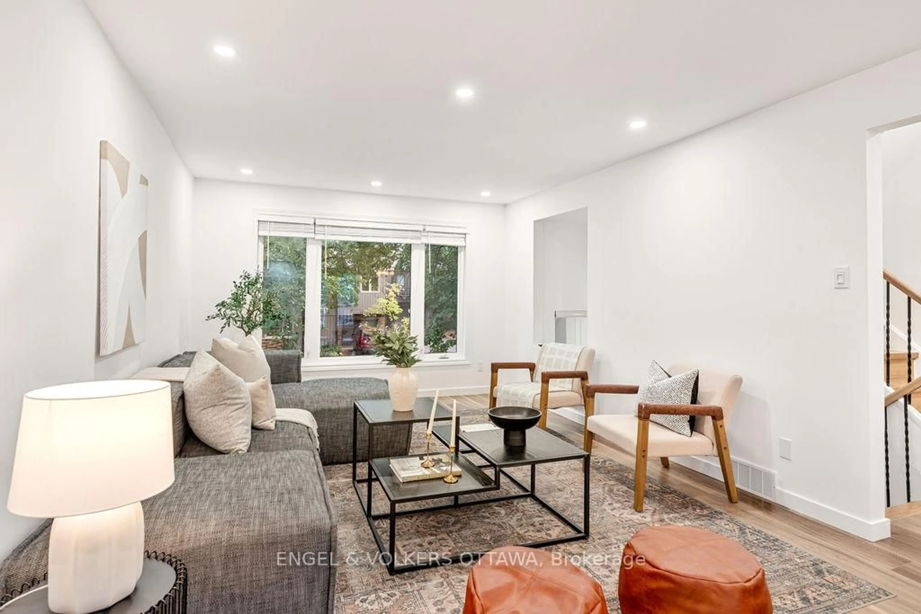 Living room with furniture, unknown for 12 Bayside Private, Ottawa Ontario K1V 9R3