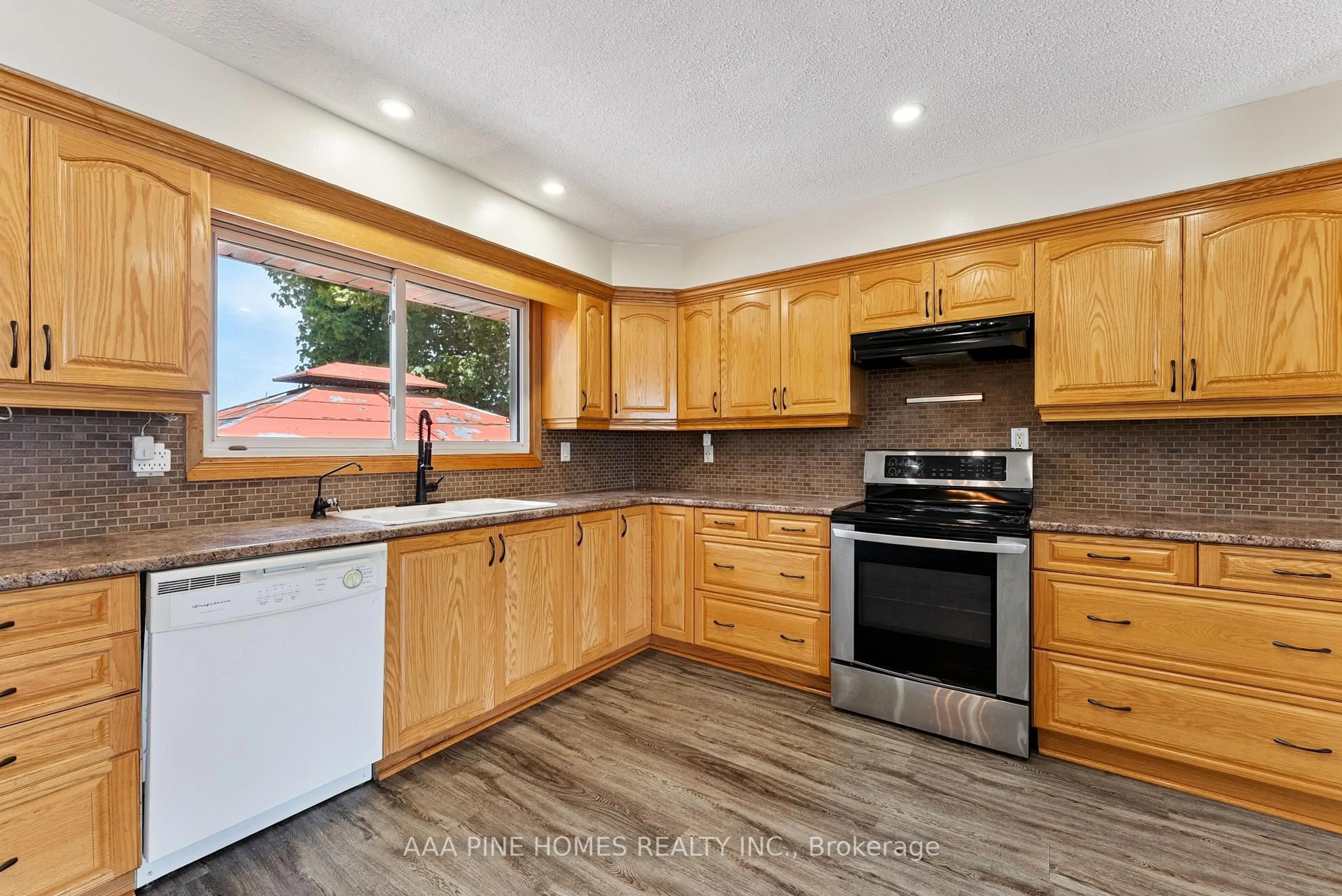 Standard kitchen, unknown for 3952 Shannonville Rd, Belleville Ontario K0K 2Y0