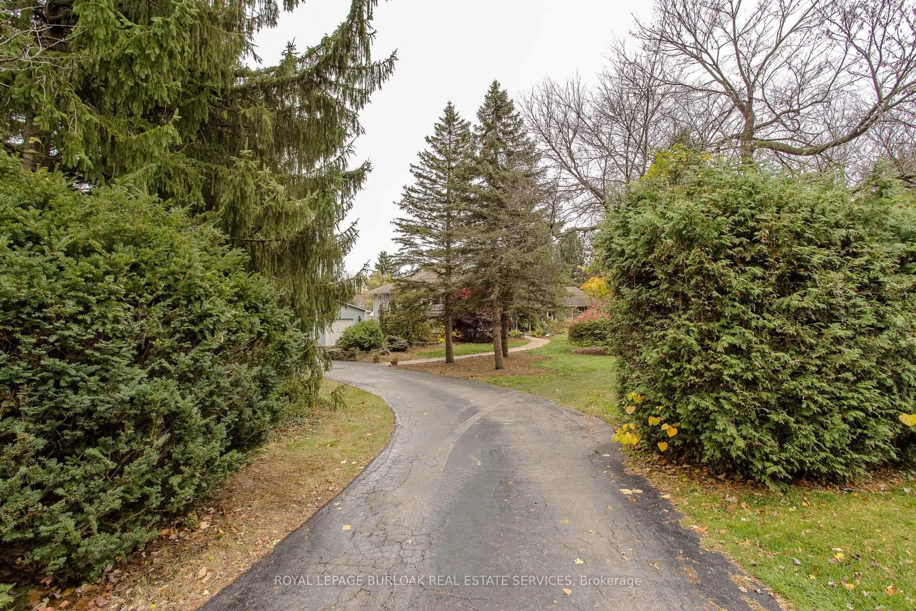 Unknown for 112 Hillcrest Ave, Hamilton Ontario L9H 4X3