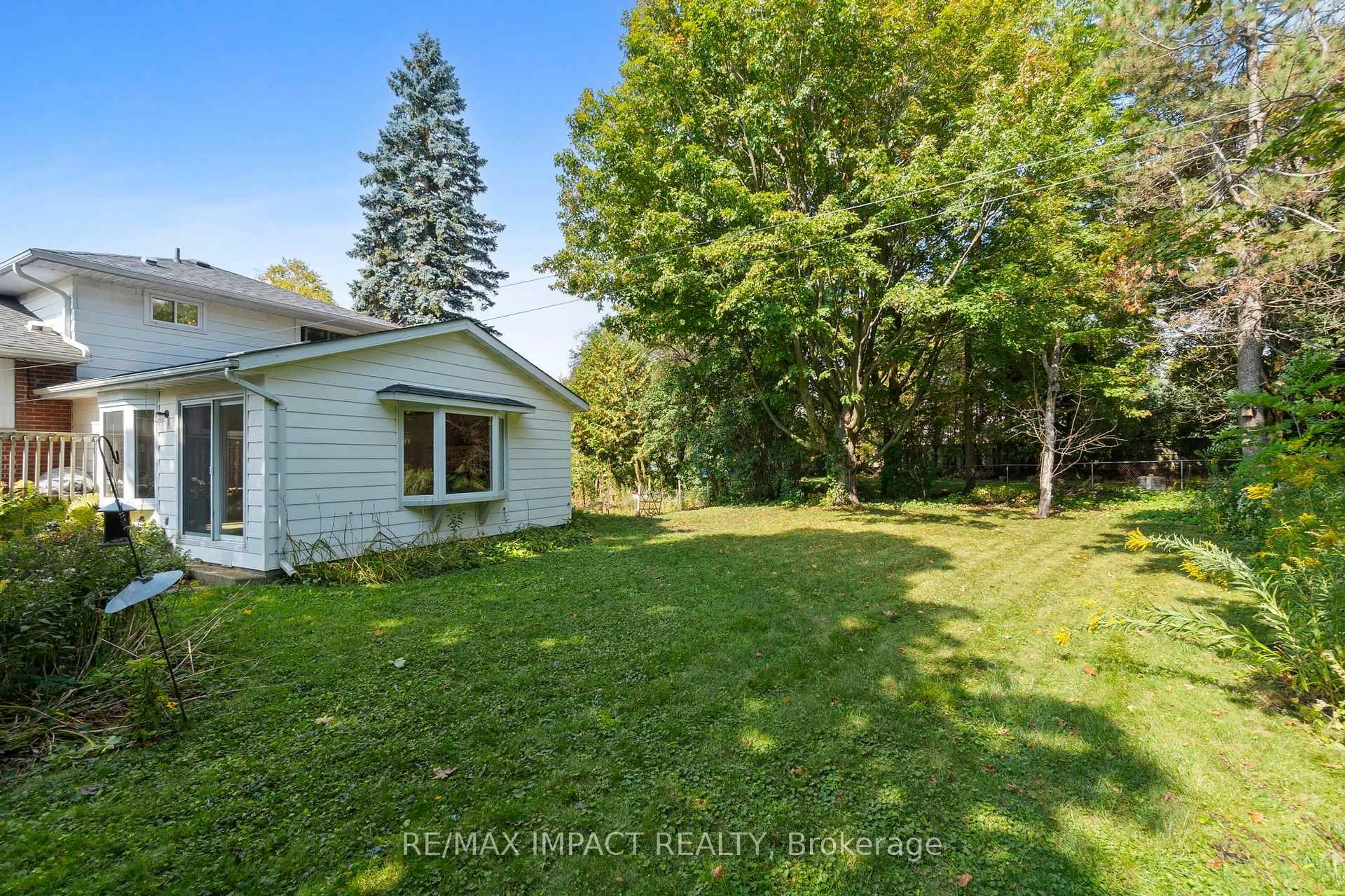 A pic from outside/outdoor area/front of a property/back of a property/a pic from drone, water/lake/river/ocean view for 744 Spragge Cres, Cobourg Ontario K9A 2T5