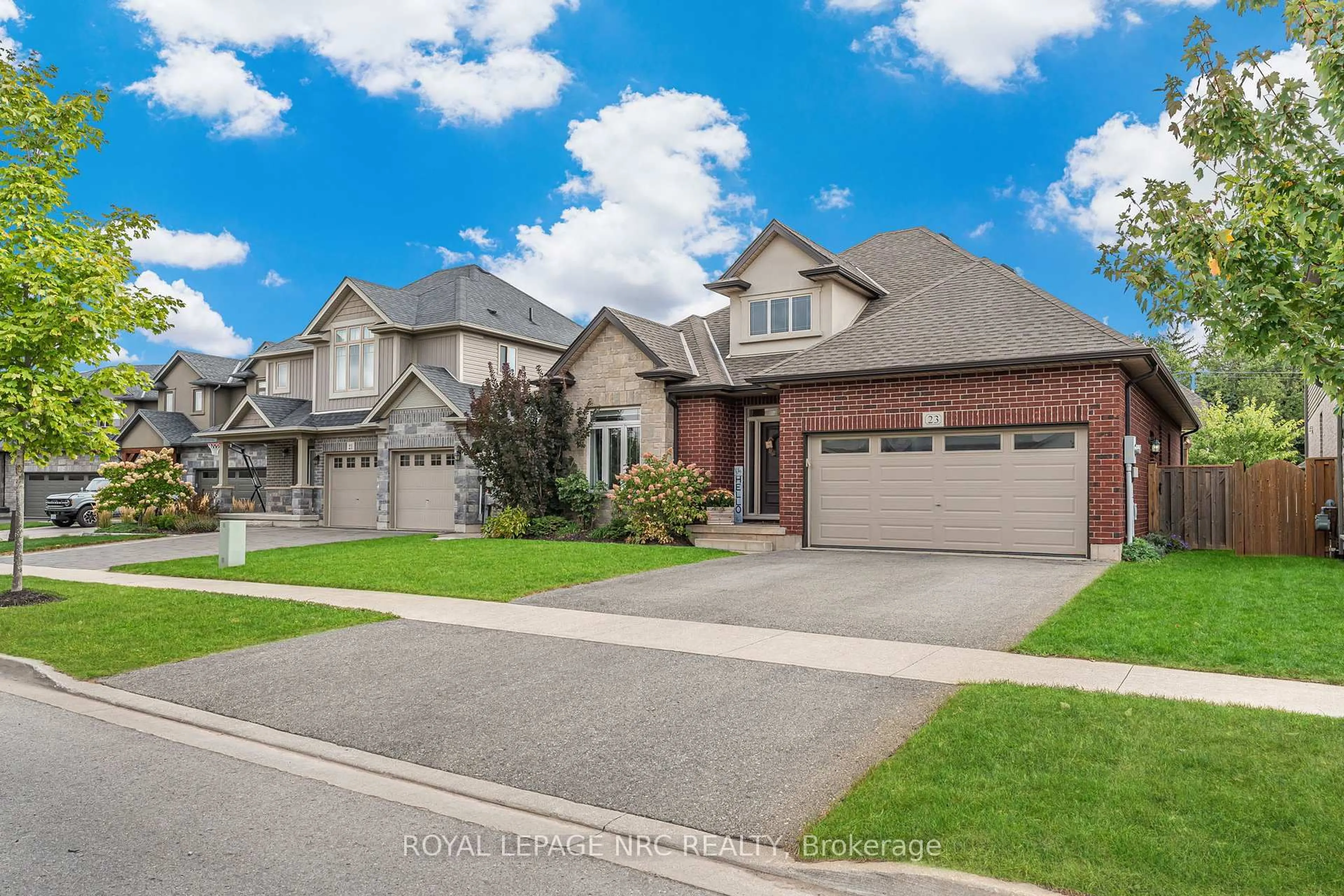 Home with brick exterior material, street for 23 Abbott Pl, Pelham Ontario L0S 1E5