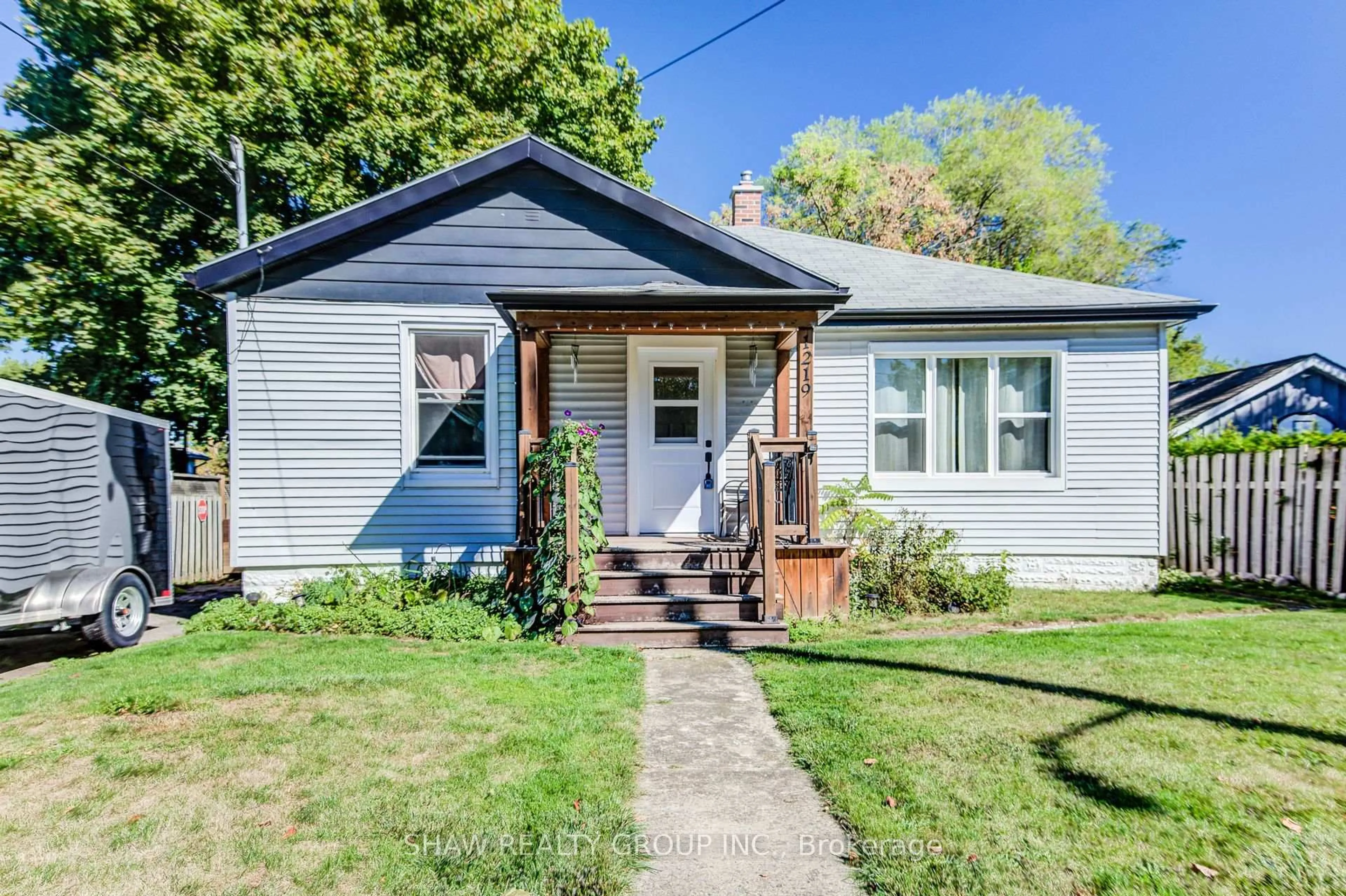 Unknown for 1219 Duke St, Cambridge Ontario N3H 3V8