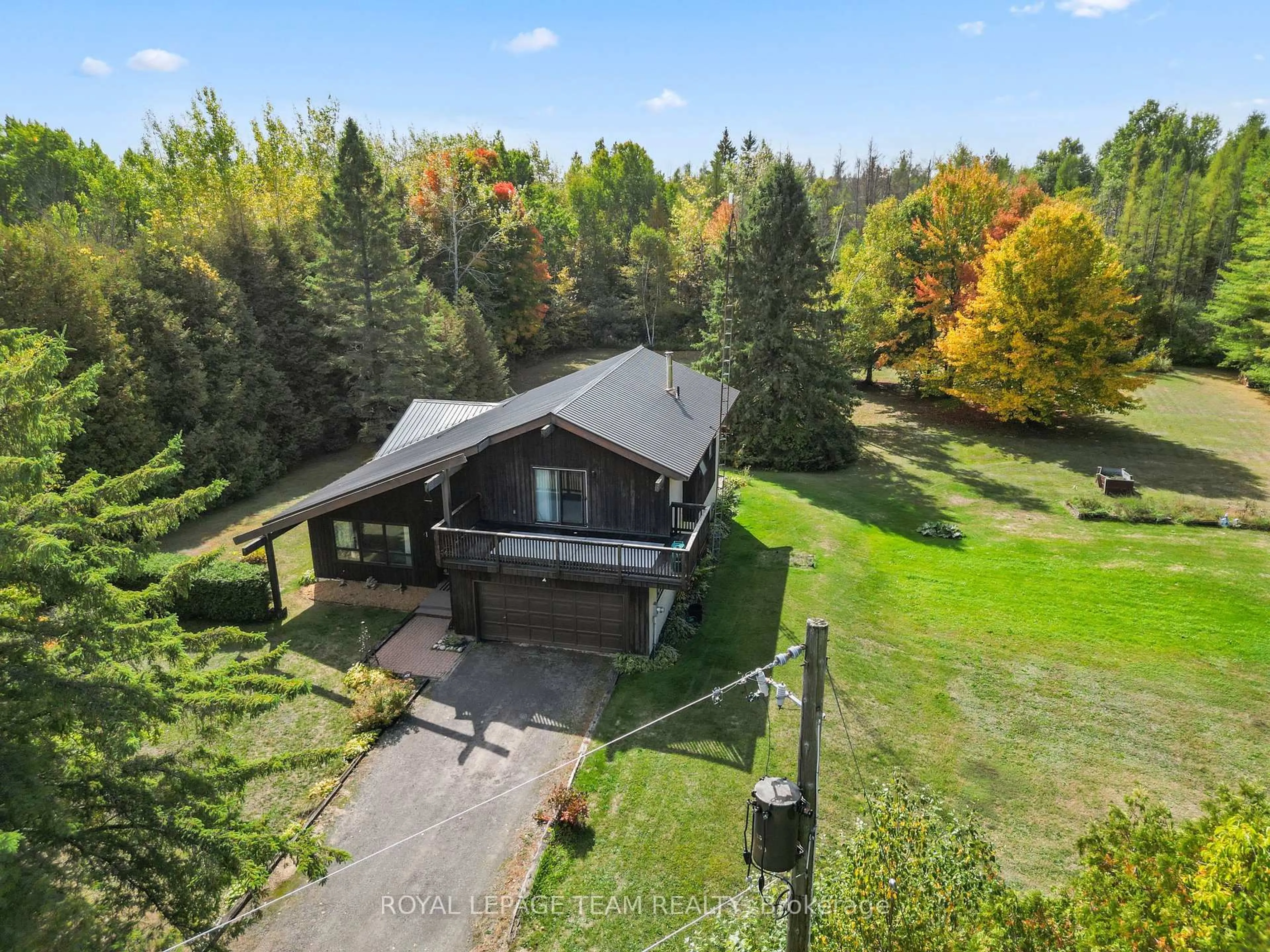 A pic from outside/outdoor area/front of a property/back of a property/a pic from drone, unknown for 7268 Harnett Rd, North Gower Ontario K0A 2T0