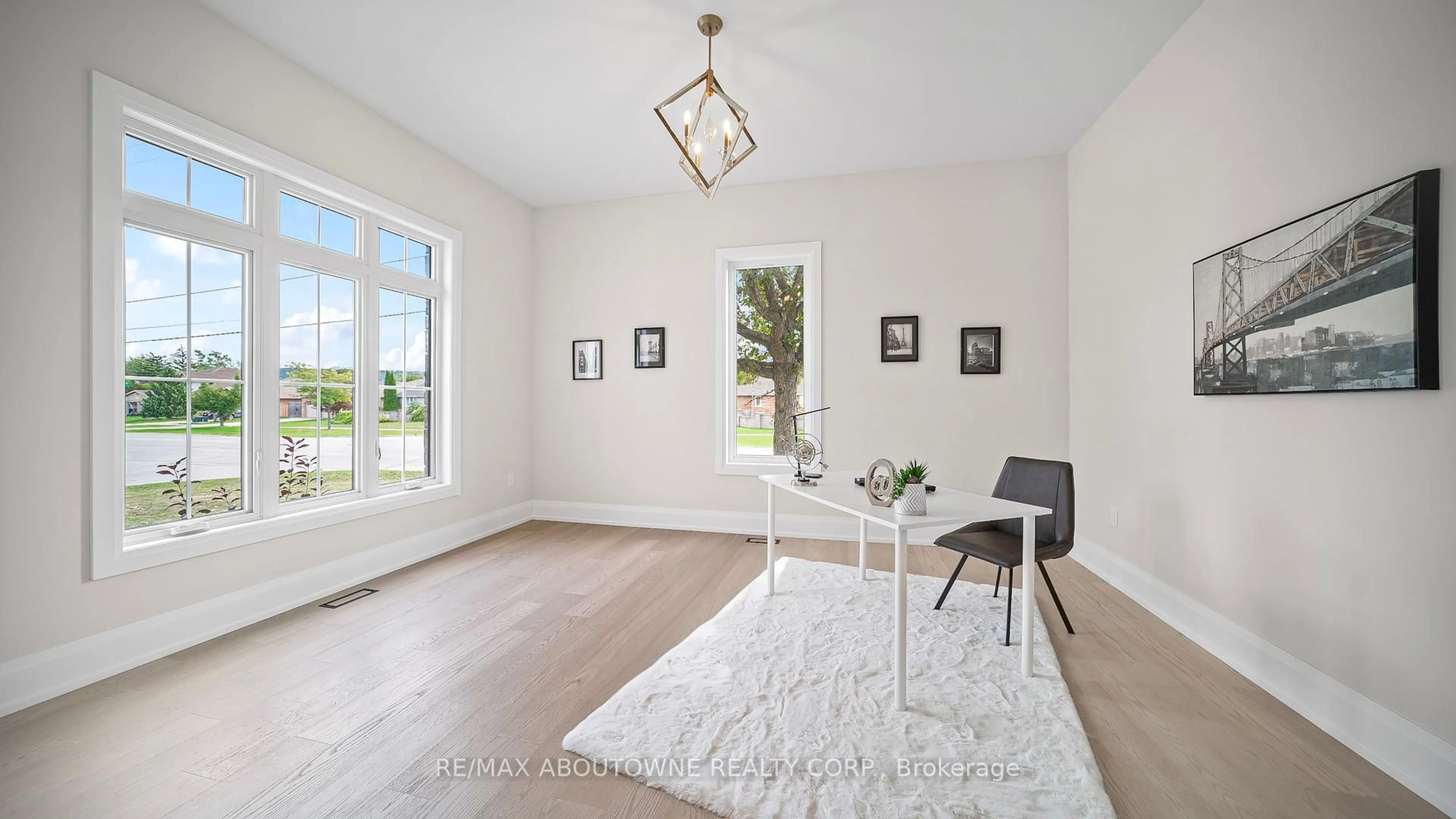 Unknown for 1 West Ave, Hamilton Ontario L8E 5L5
