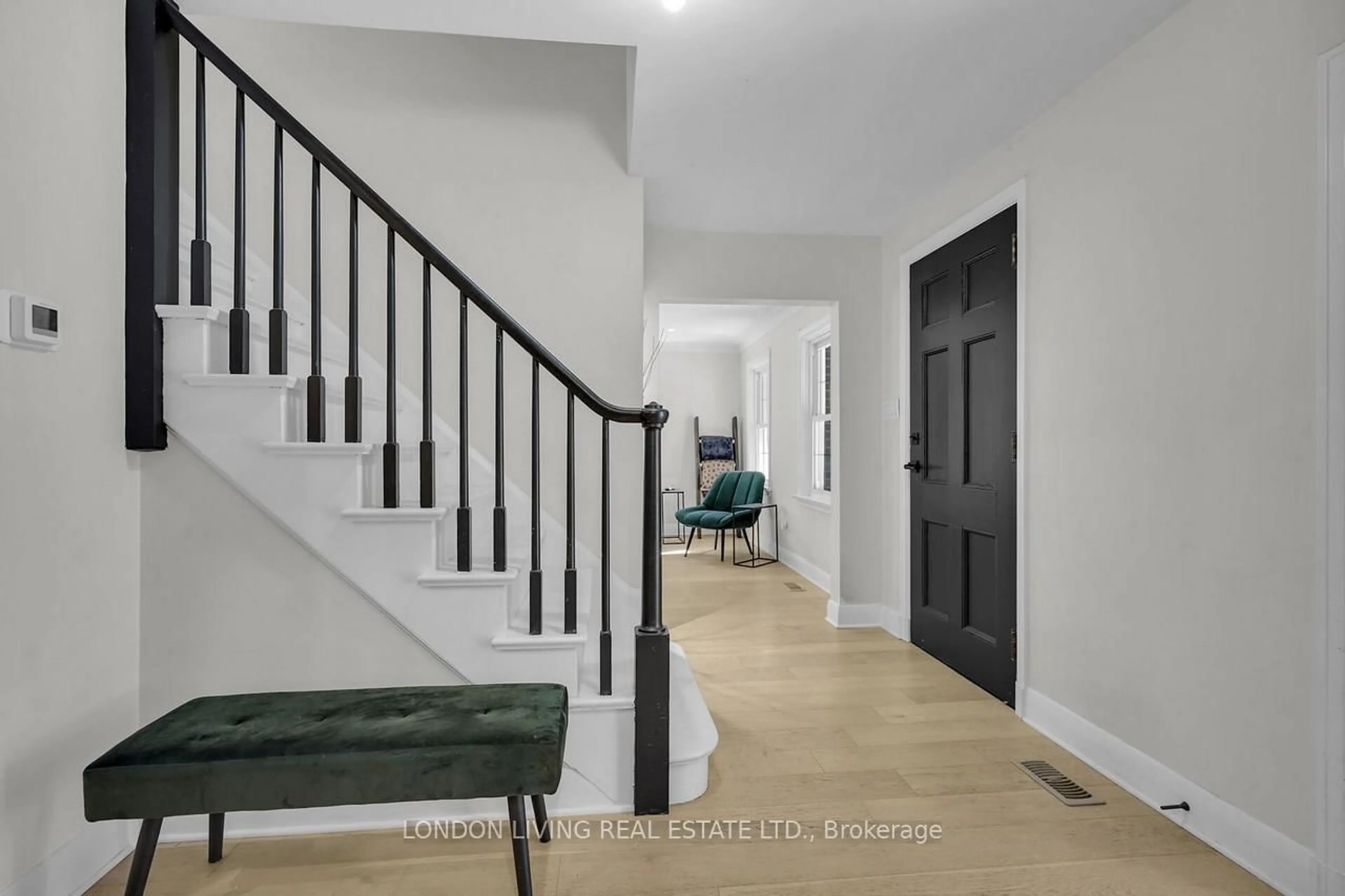 Indoor entryway for 396 Wortley Rd, London South Ontario N6C 3S6