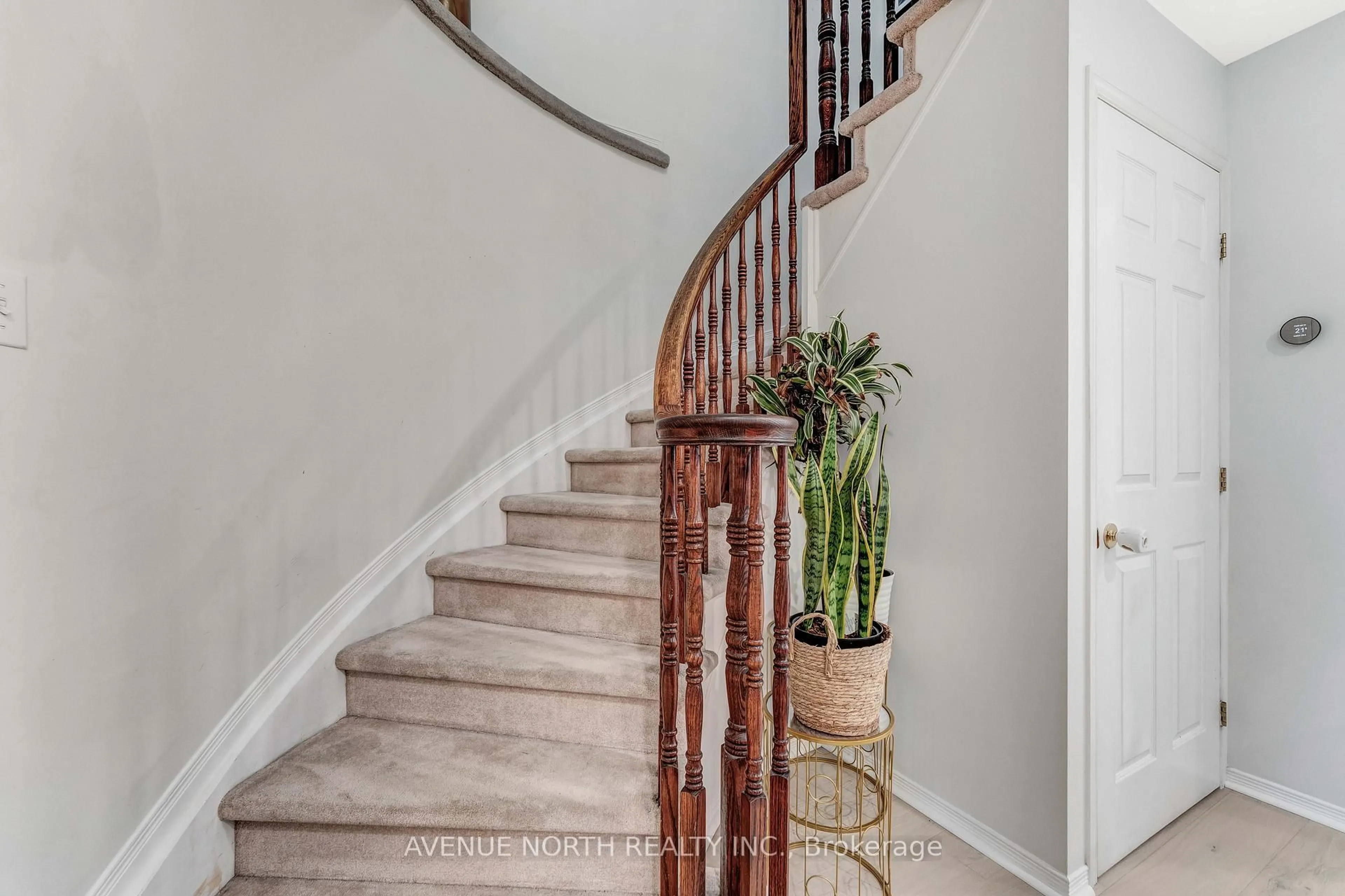 Stairs for 51 Mullcraft Cres, Ottawa Ontario K2J 4P7