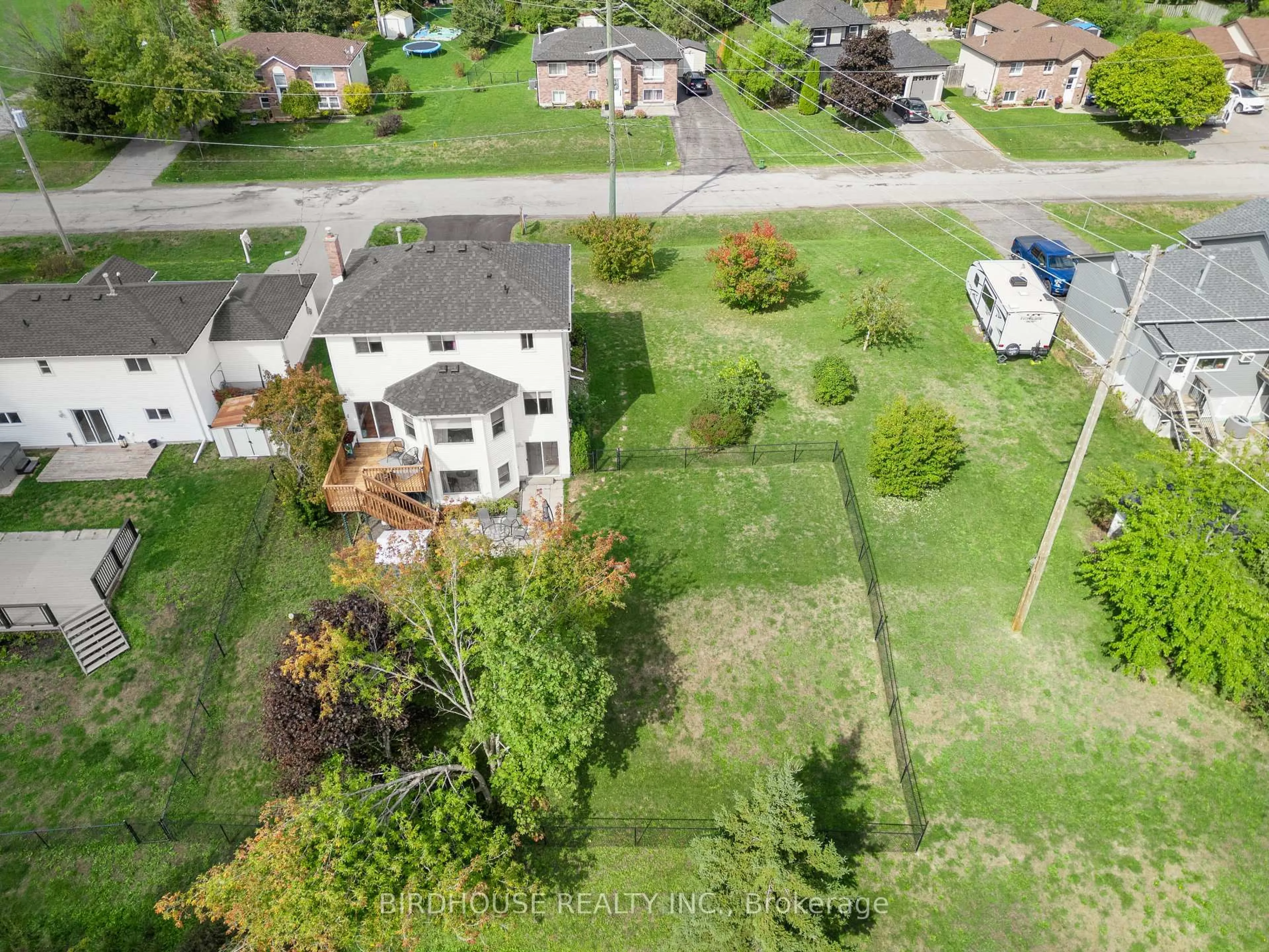 A pic from outside/outdoor area/front of a property/back of a property/a pic from drone, street for 56 Champlain Blvd, Kawartha Lakes Ontario K9V 4R1