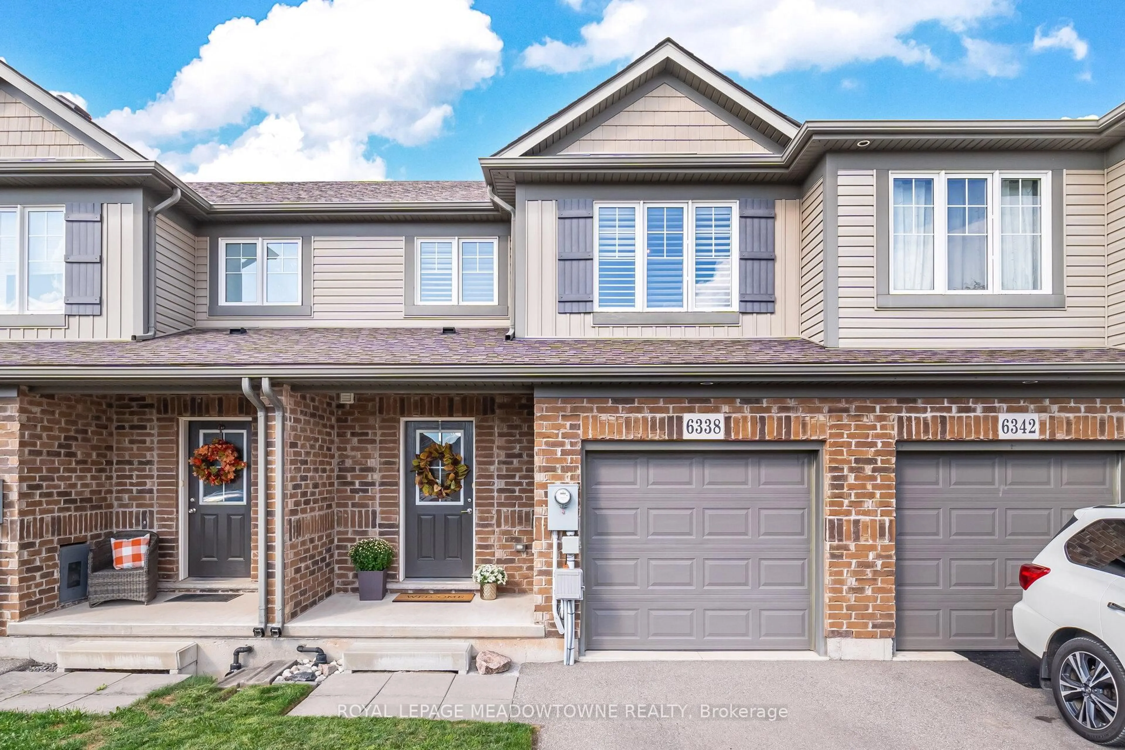 Home with brick exterior material, street for 6338 Shapton Cres, Niagara Falls Ontario L2H 0L9