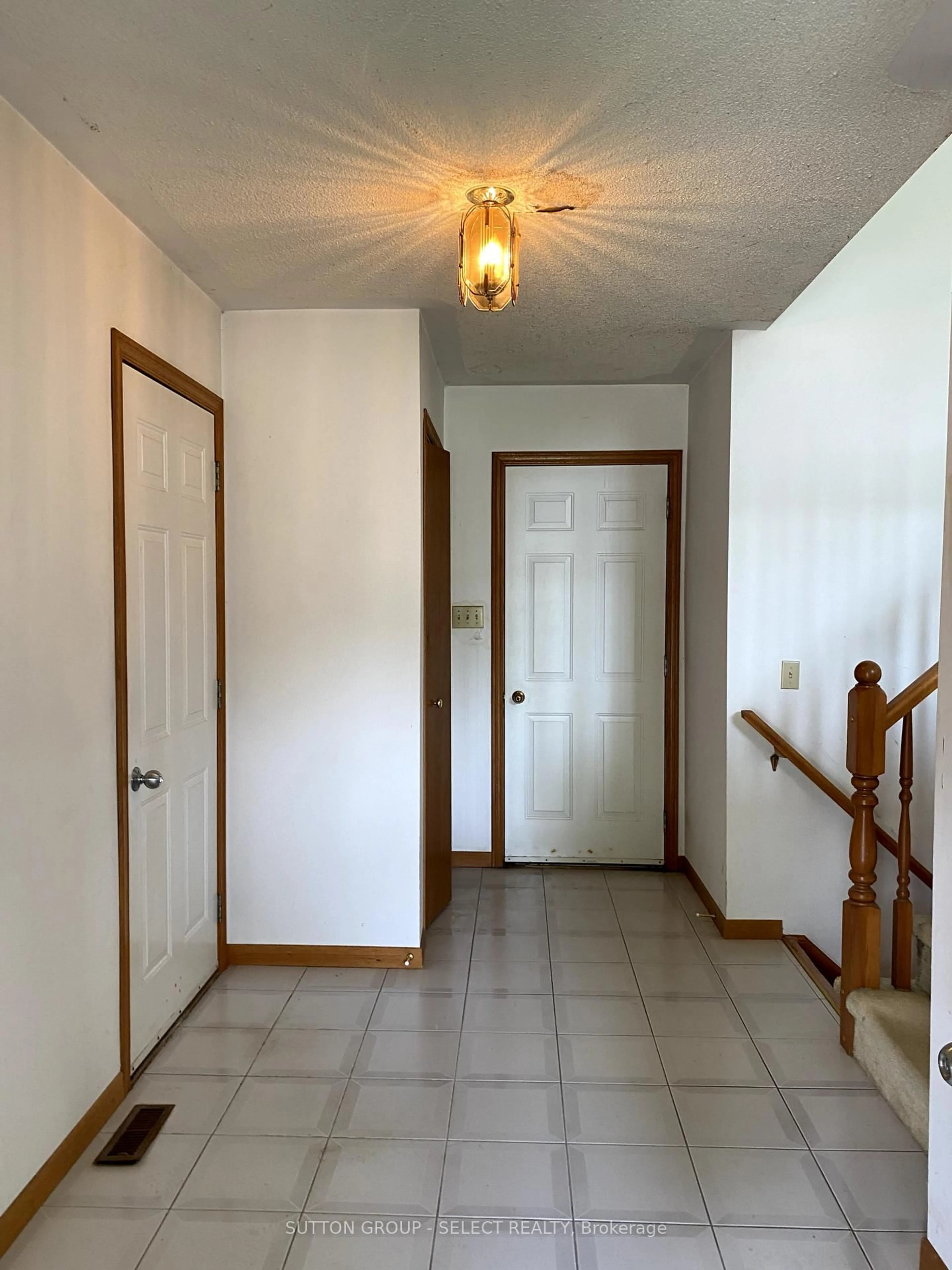 Unknown for 8579 Glendon Dr, Strathroy-Caradoc Ontario N0L 1W0