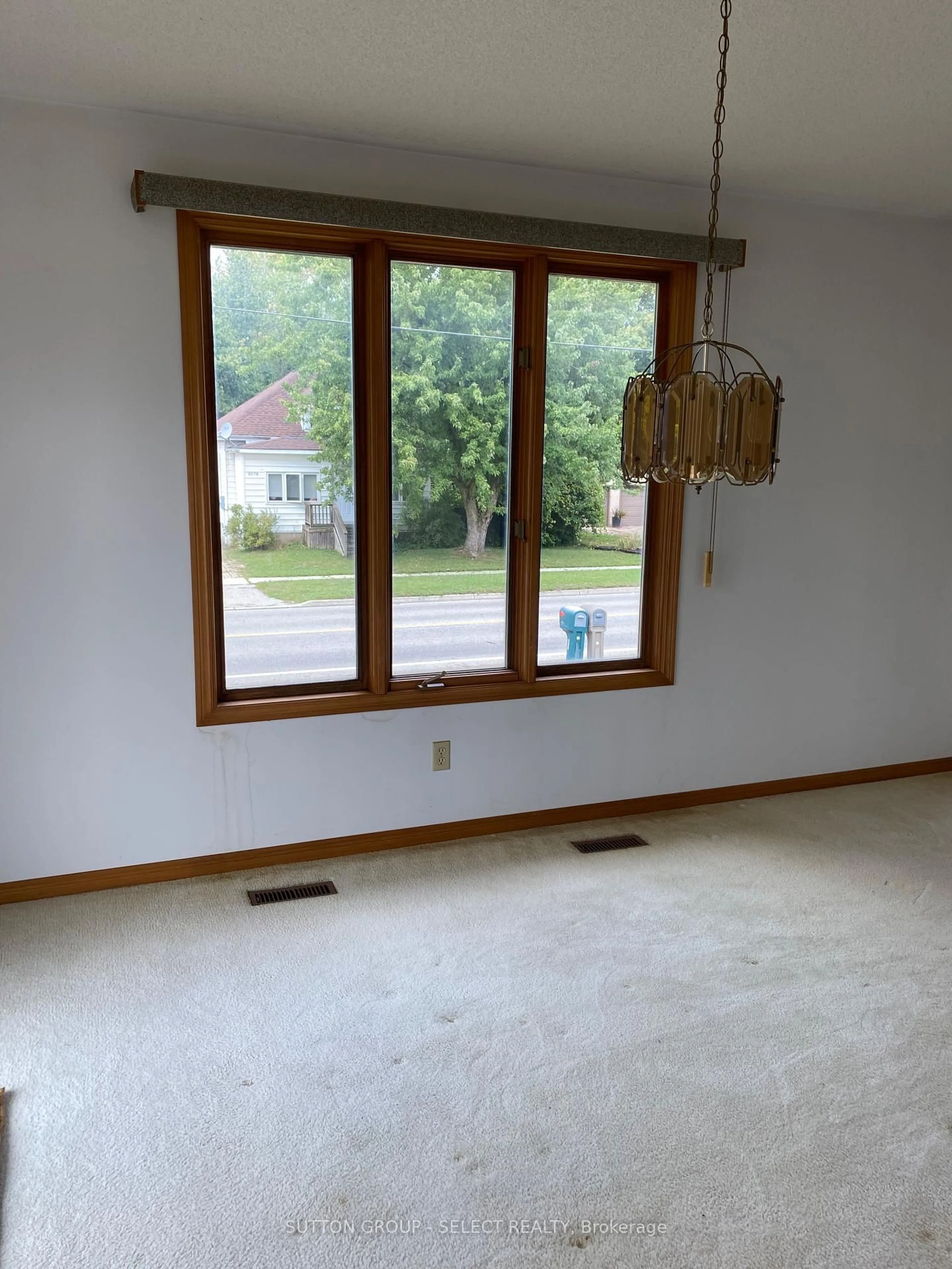 A pic of a room for 8579 Glendon Dr, Strathroy-Caradoc Ontario N0L 1W0