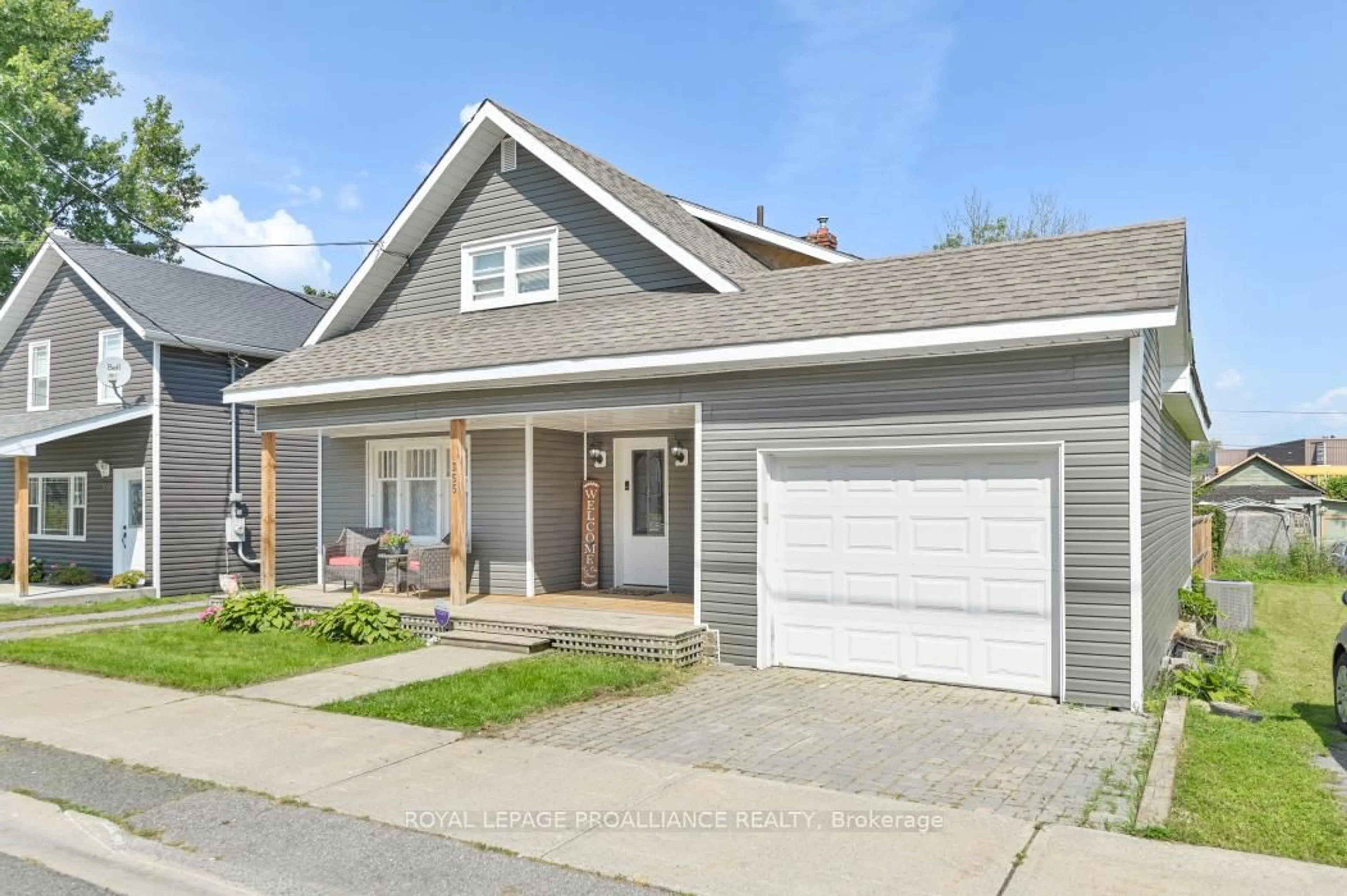 Home with vinyl exterior material, street for 355 Metcalf St, Tweed Ontario K0K 3J0